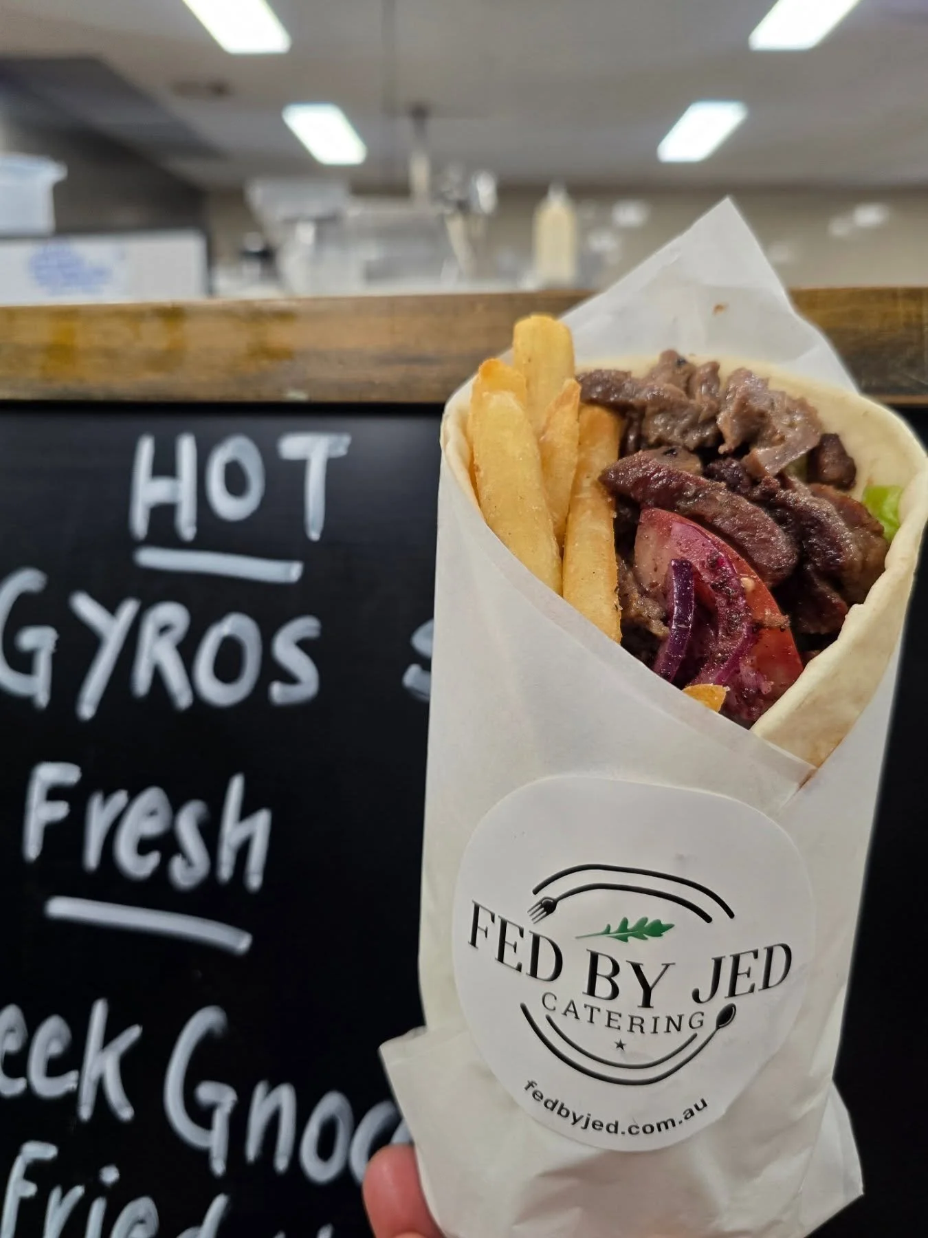 Greek lamb gyros is back this week for fed by jeds hot lunch
Delicious lamb, crispy chips, fresh salad and tzatziki sauce always a hit 
Only $15
Available from 9am until sold out 
#haveyoubeenfedbyjed 
#freshwednesday #hotlunchwednesday