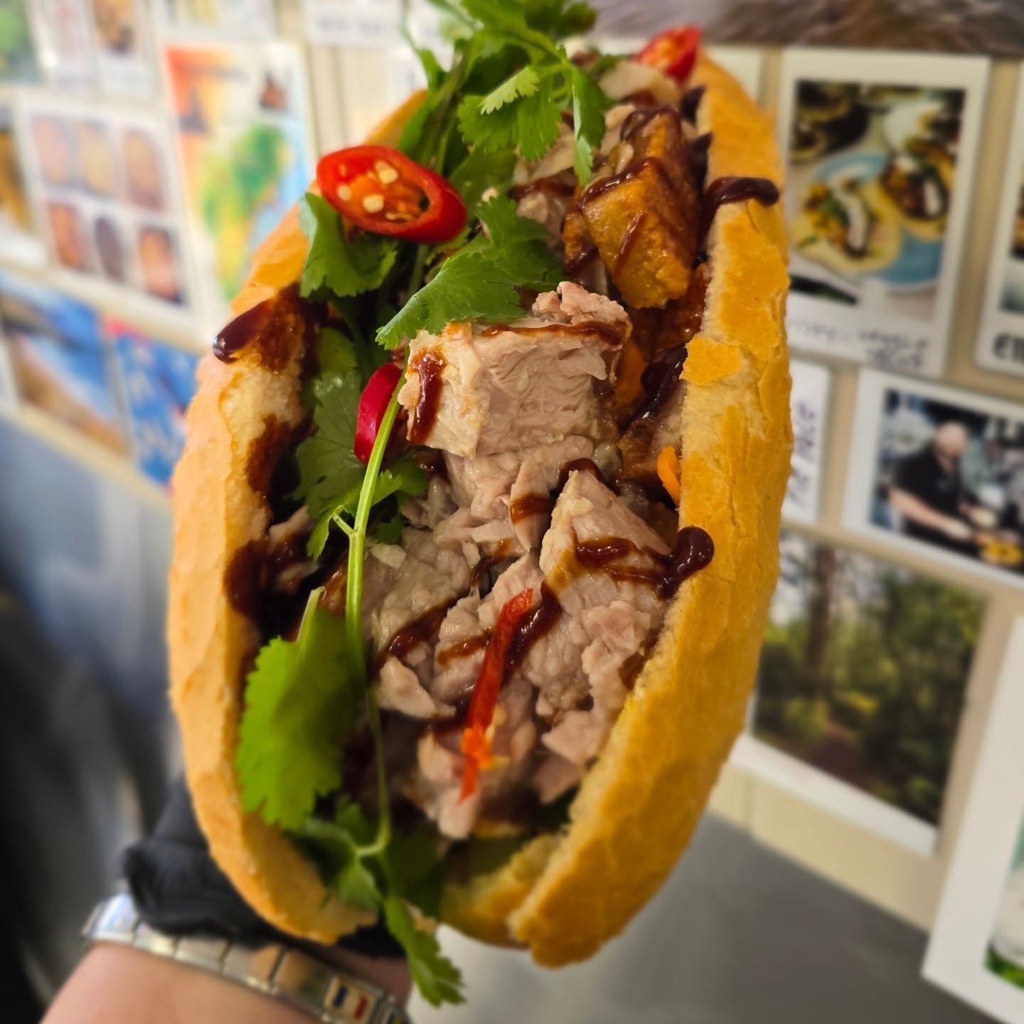 Always a popular option is our roast pork belly bahn mi

Crispy roast pork with all the trimmings. Available 9am until sold out
Only $15!!! 

#haveyoubeenfedbyjed #freshwednesday #haveyouevertriedthisone