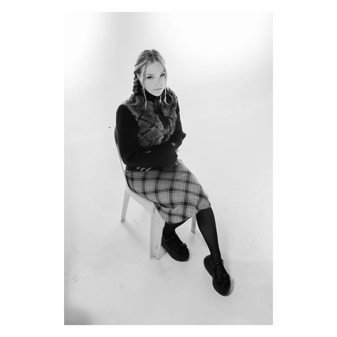 Shouting out some of the killer musicians playing at the &ldquo;Am I Dreaming?&rdquo; Exhibition @theoldbargallery 

Introducing the wonderfully talented @hollyhebe ! 

Holly is a &ldquo;music producer / singer songwriter from the Mornington Peninsul