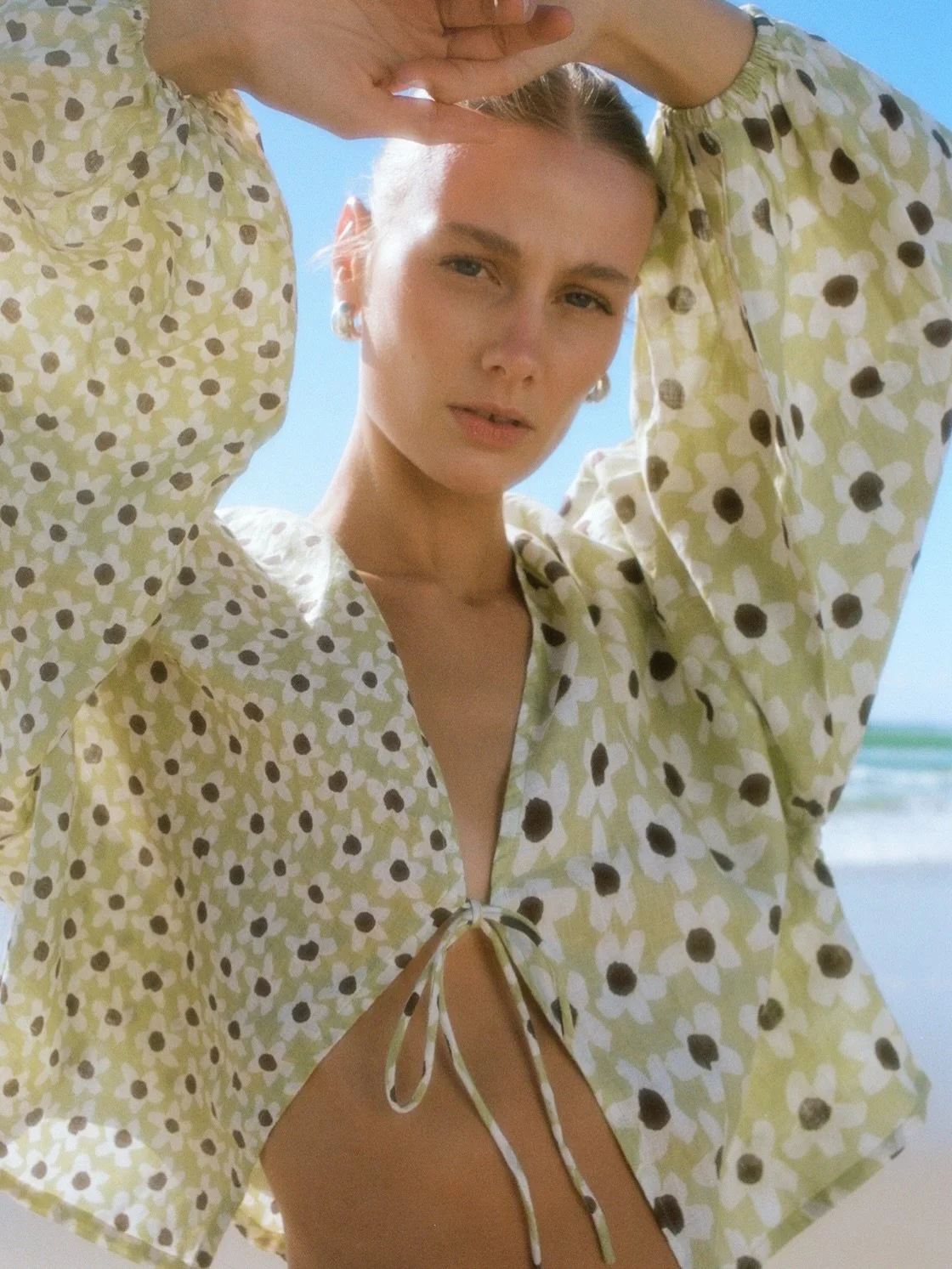 -
#ASPORTFinalChapter
ZULU &amp; ZEPHYR 為澳洲人氣品牌，強調平衡的設計核心，期待在強大與輕鬆之間凸顯現代女性的個人化及獨特性。

ZULU &amp; ZEPHYR 商品全面3折起

把握最後入手機會，誠摯邀請你親臨門市。
更多折扣款式與詳細資訊，歡迎洽門市 LINE：Link in bio.

We&rsquo;d love to see you IRL.

#fashion #fitness #wellness #technology