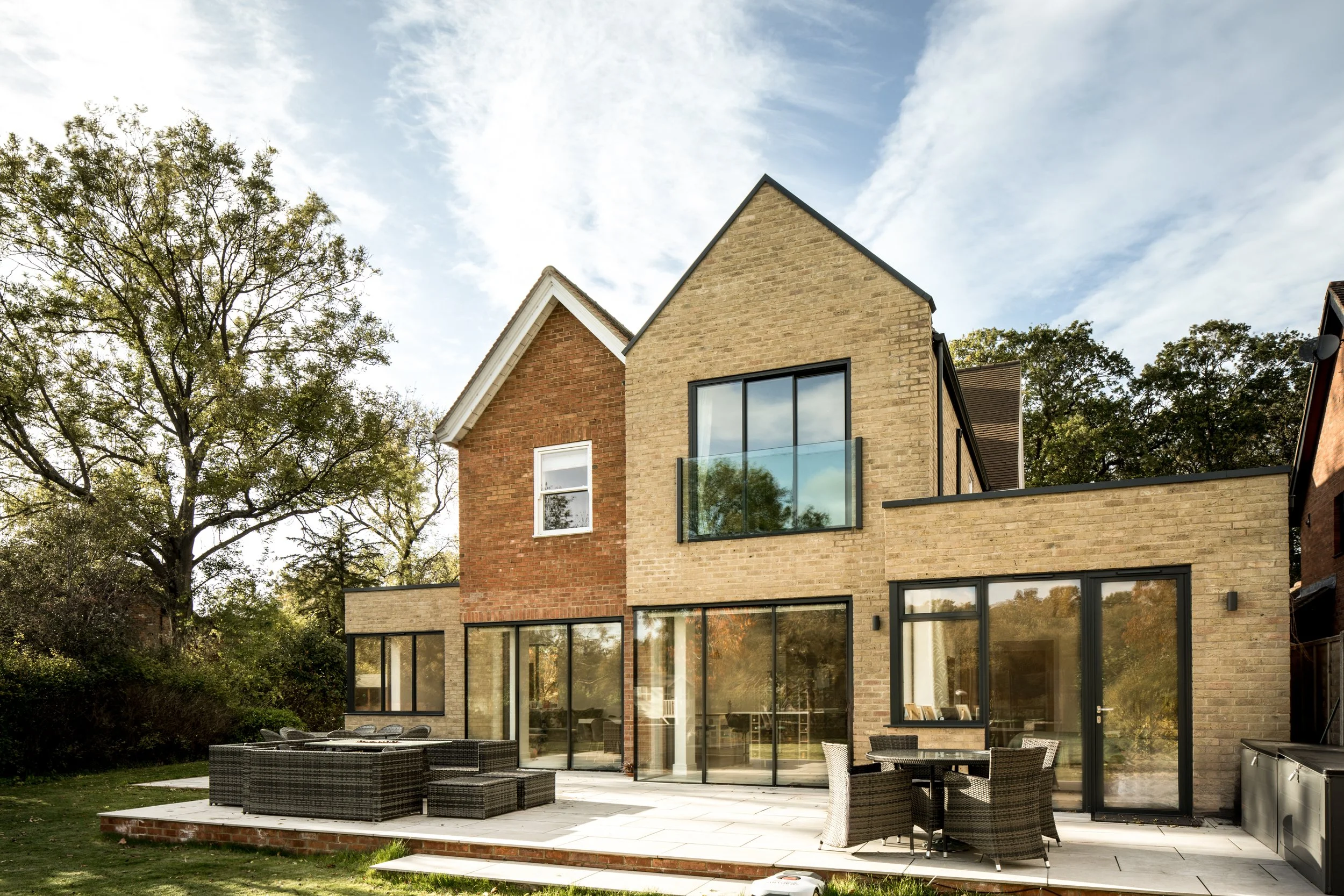 Contrasting Extension to a Victorian House, Berkshire, Completed