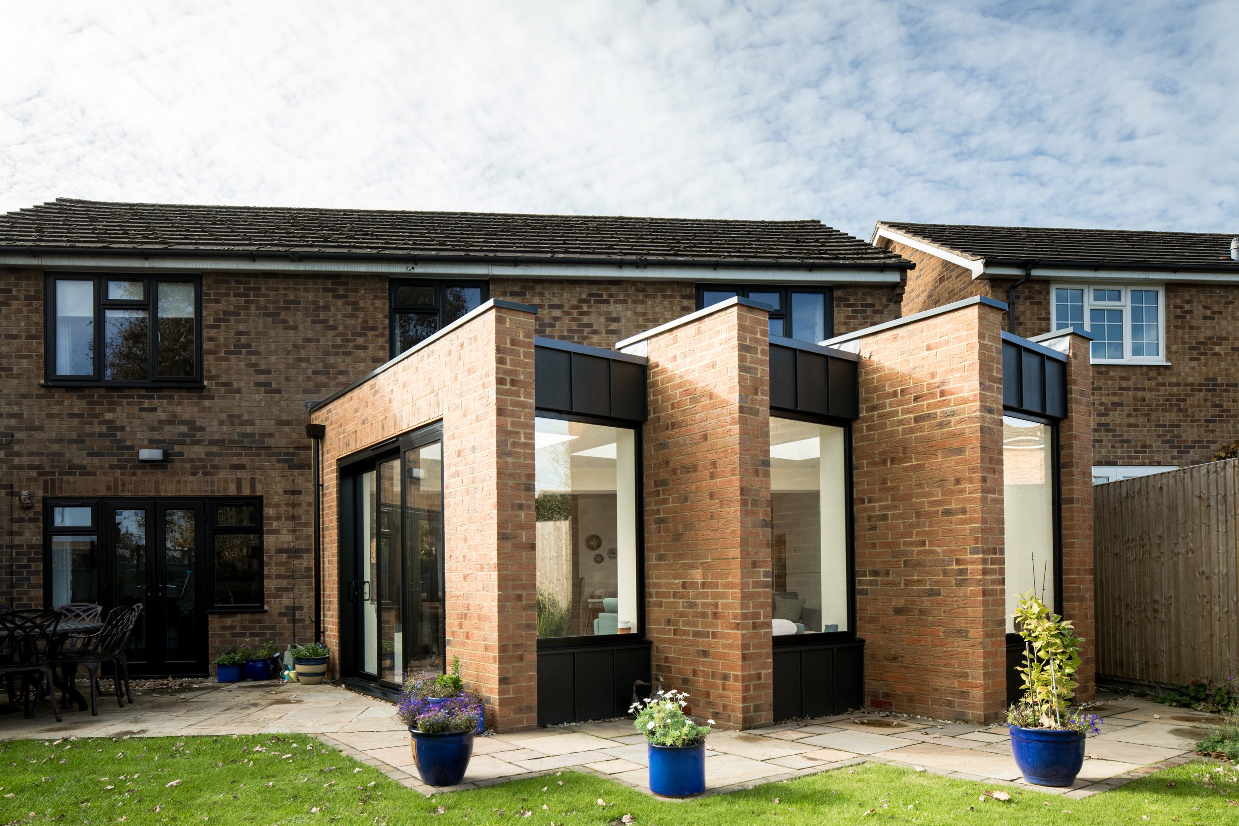 Tripartite Diagonal Extension, Berkshire - Completed