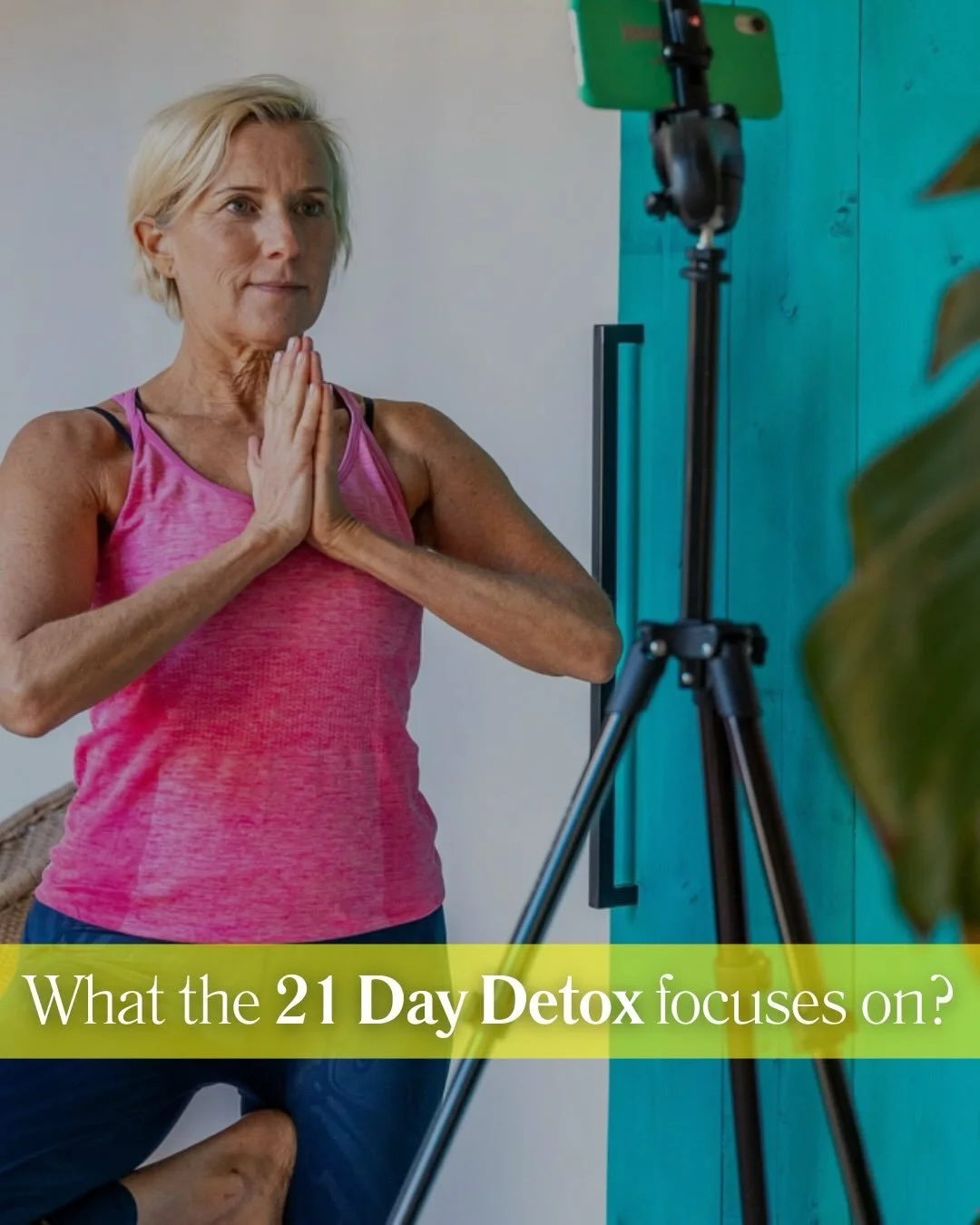 What the 21 Day Detox focuses on&hellip; 

This is more than just food or movement, it&rsquo;s a full reset for your body and mind ✨

Over the 21 days, we focus on four key areas:

1) Weekly yoga to help you move your body, with the option for slower