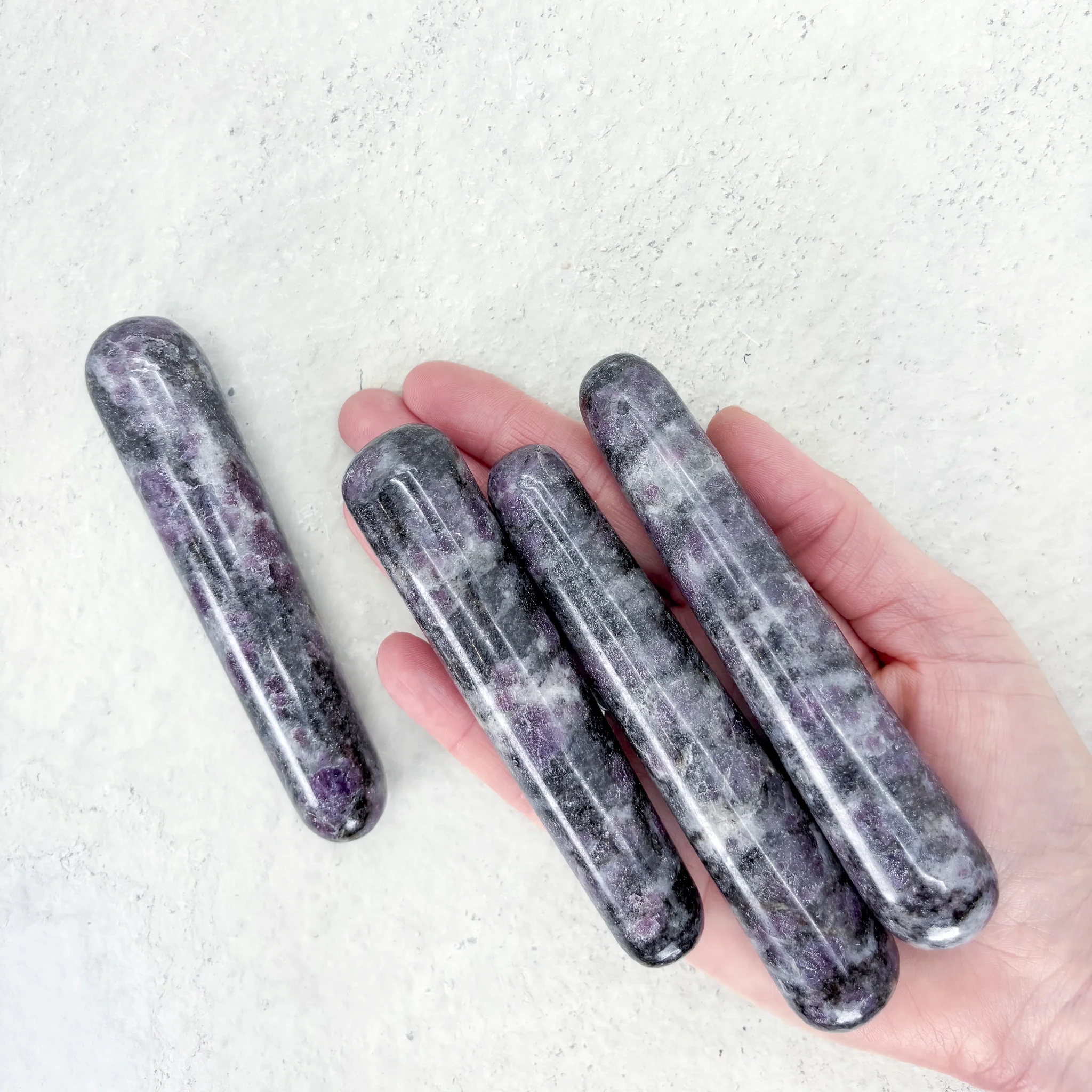 Baton de massage Lépidolite