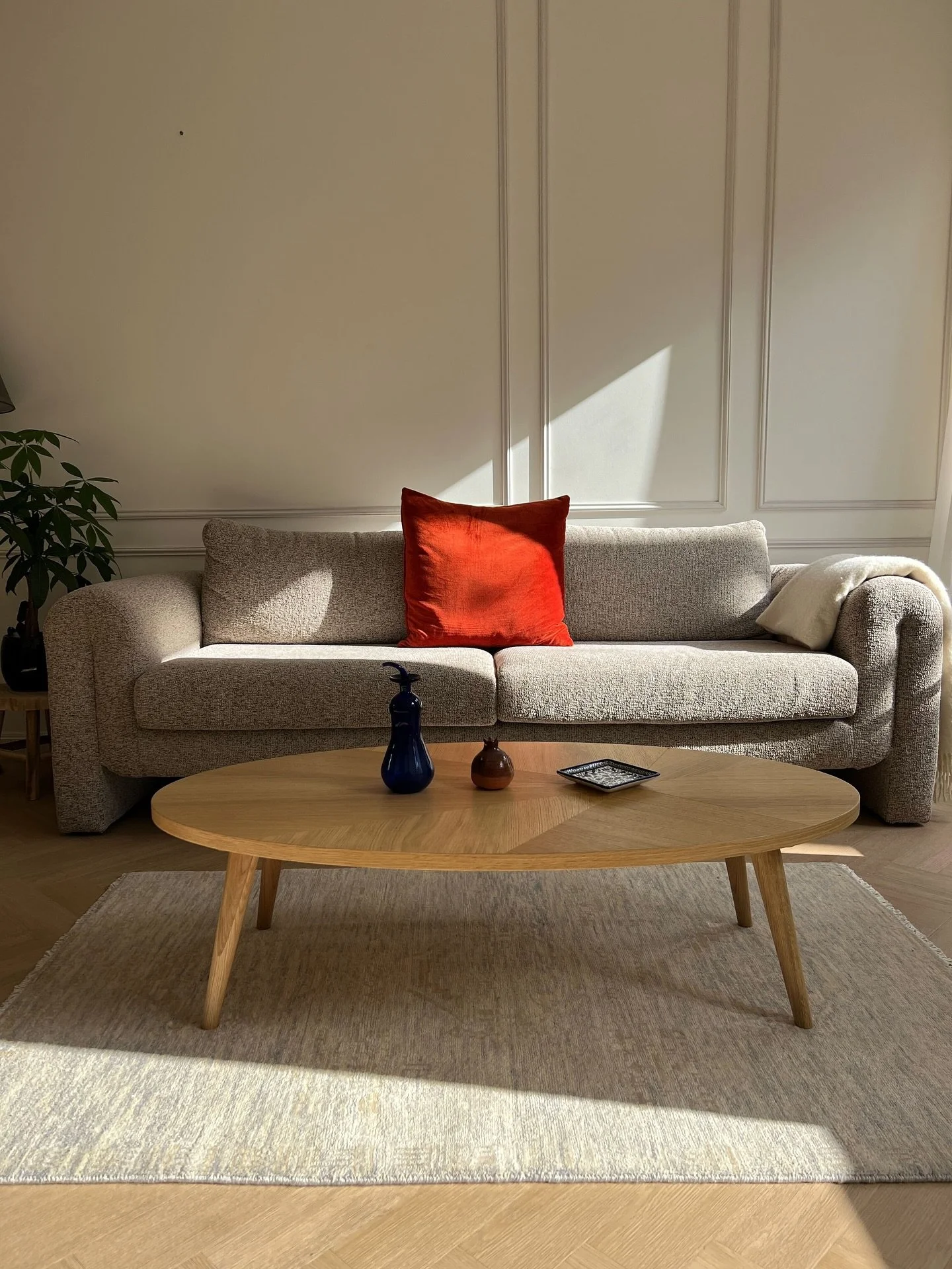 We live by the philosophy that the home is a sacred space. It is where we rest, dream, create, or simply be. Our rugs are made to honor that space 🧵🧶

Bring a bit of softness into your sanctuary with our 100% locally sourced wool rugs handmade by o