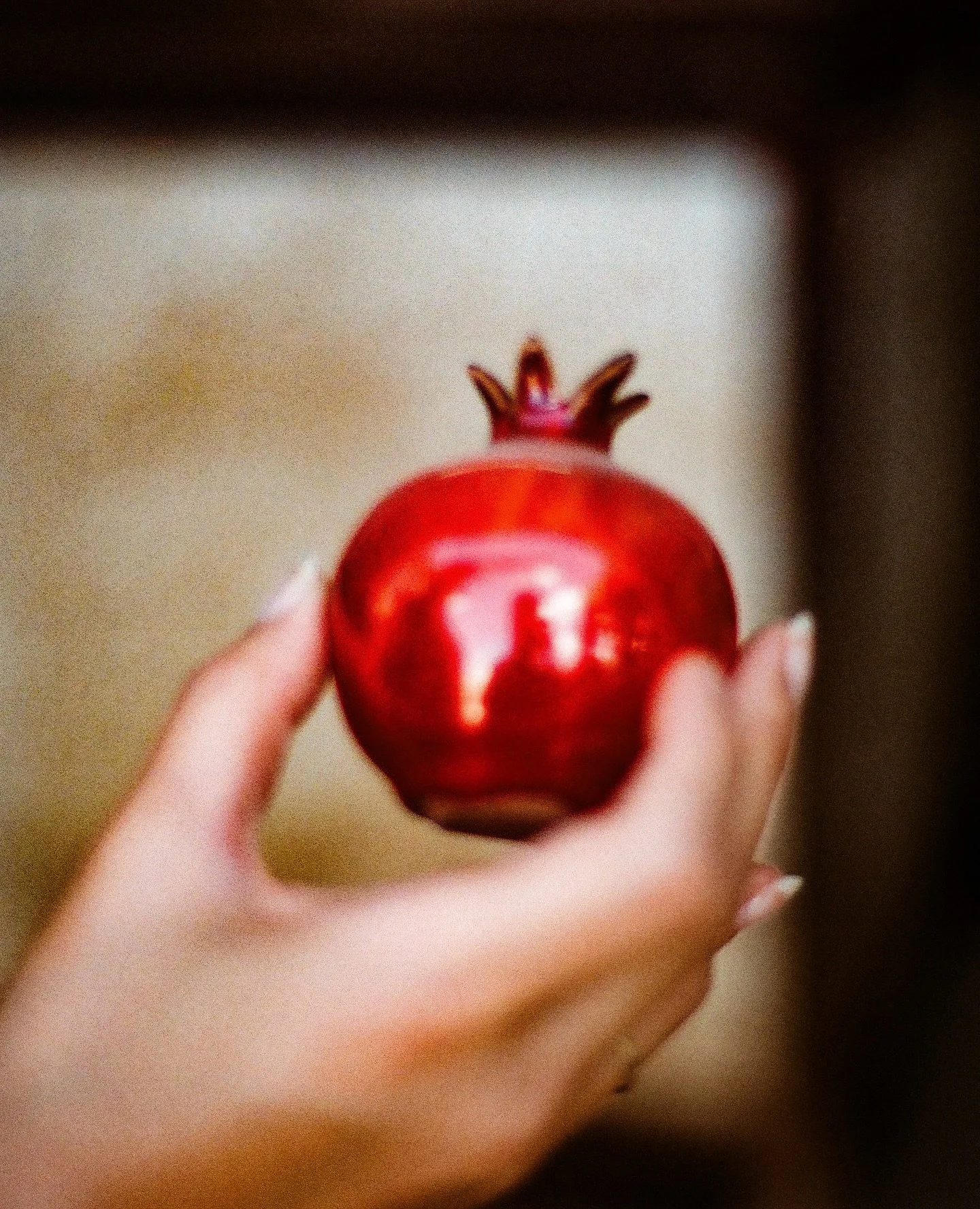 A very special limited release of ceramic pomegranates, sourced in Hebron, Palestine &hearts;️ 

Last fall we met Musa, a ceramist who welcomed us into his workshop. His devotion to his craft is evident in the way he handles each piece. We loved watc