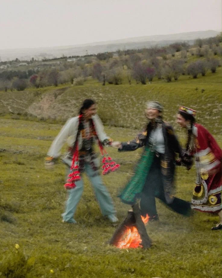 As night falls, a fire is lit and a crowd begins to gather around the flames. Suddenly, someone jumps over the fire as the group chants&hellip;

&ldquo;Sorkhi-ye to az man, zardi-ye man az to.&rdquo;

&ldquo;Let your redness be mine, my paleness your