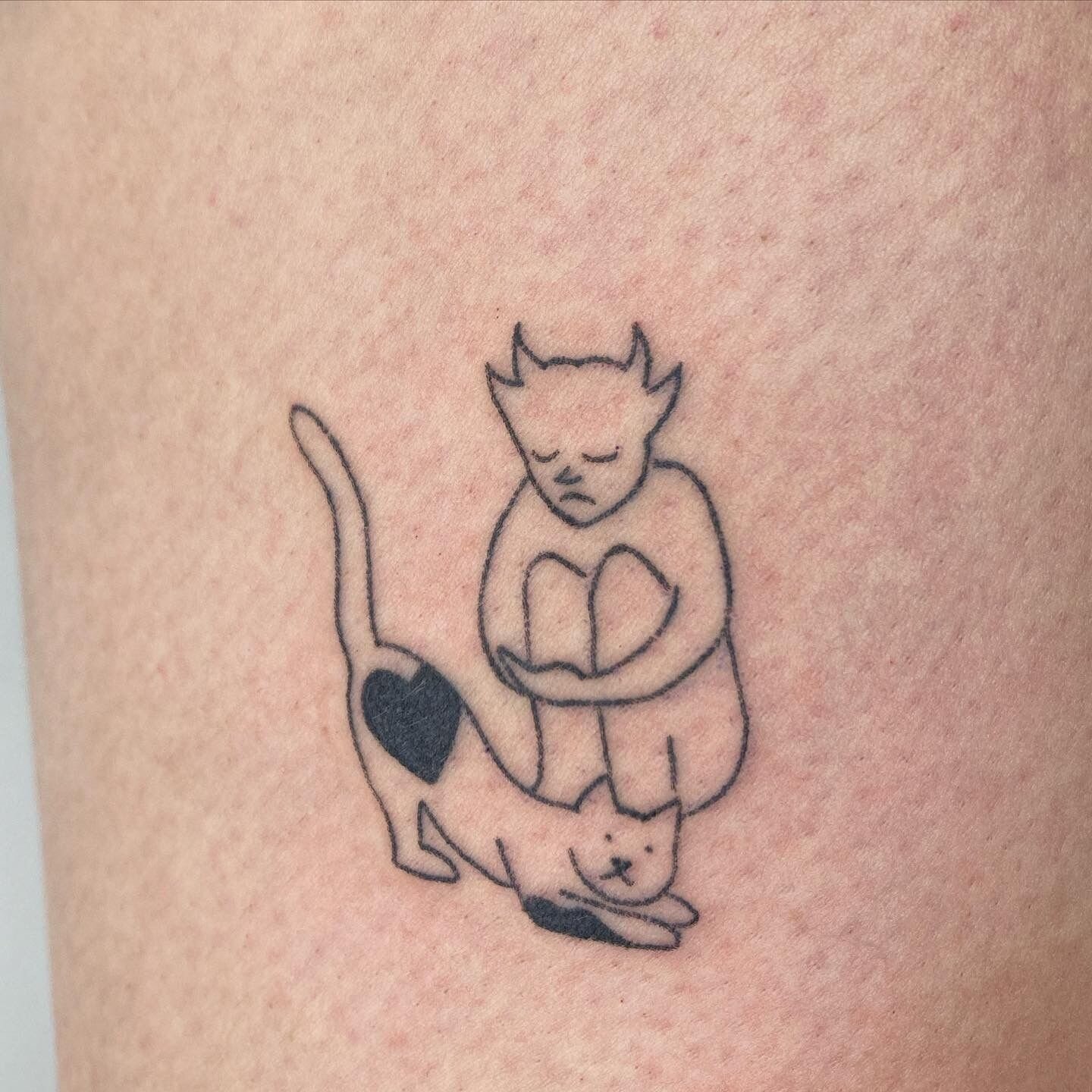 A sad little devil and their cat by @ratteface @scorpiomarstattoo⁠
⁠
⁠
⁠
⁠
#scorpiomarstattoo #ratteface #handpoke #stickandpoke #londontattoo #devil #cattattoo #deviltattoo