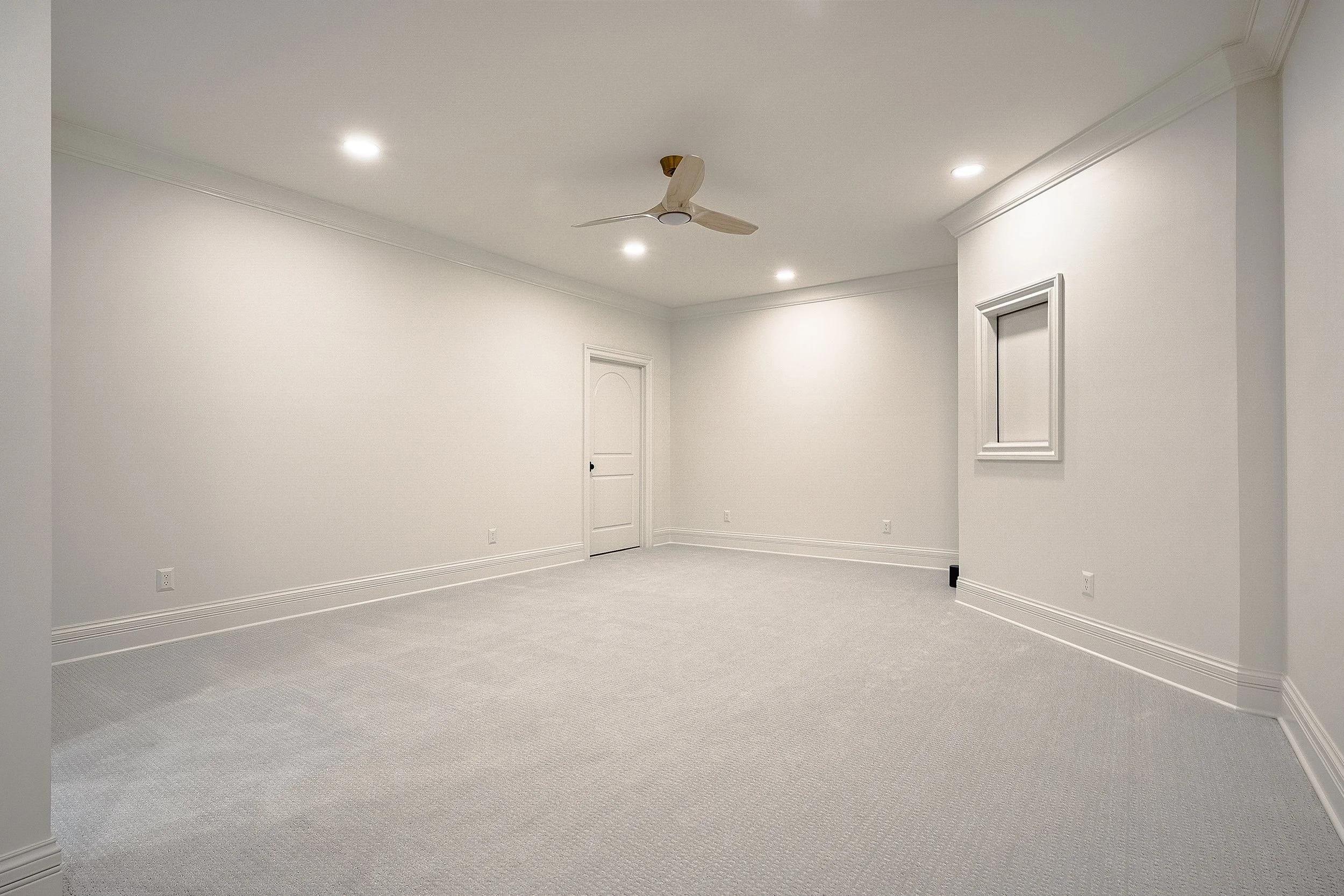 Jones Bonus Room.jpg
