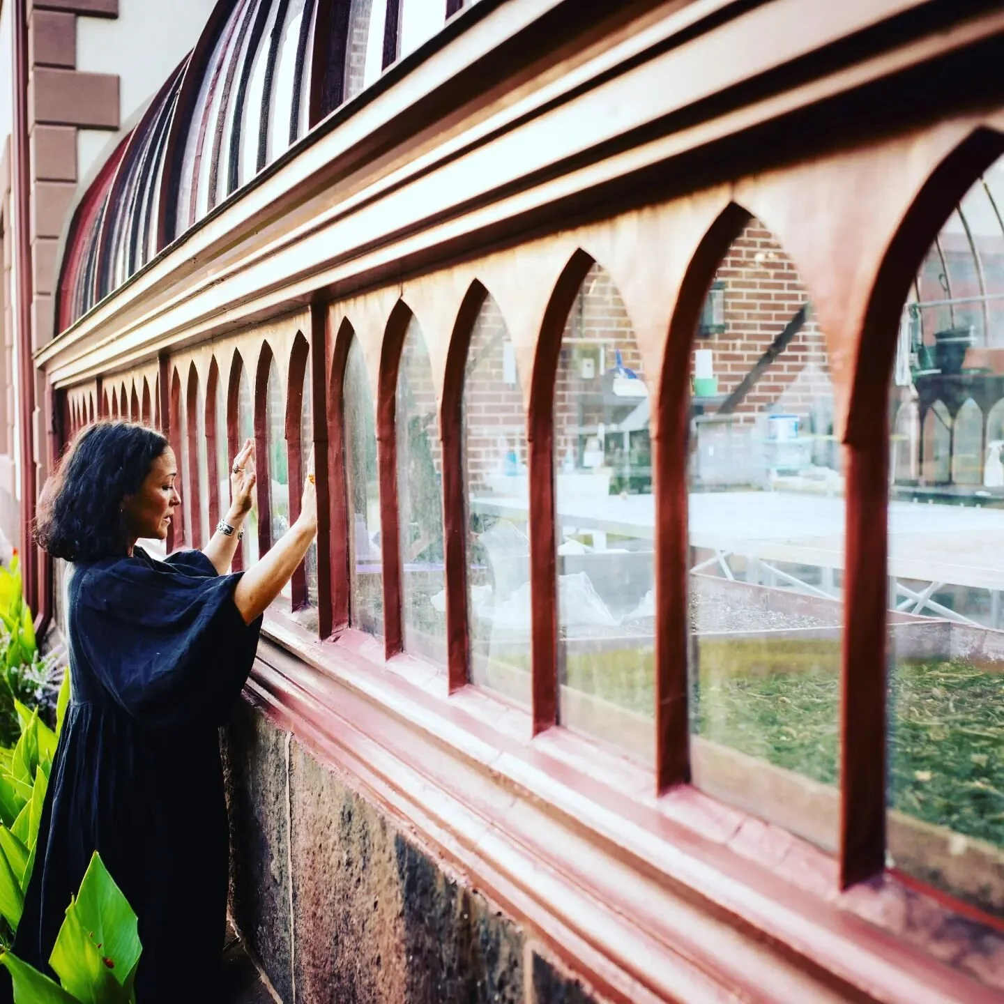 As Autumn comes in- colors of  burgundy, rich orange and gold prevail and we are reminded to go inside....comforting ourselves with root vegetables and sweet self care, feelings of safety, security and home. Explore those emotions further in your pra