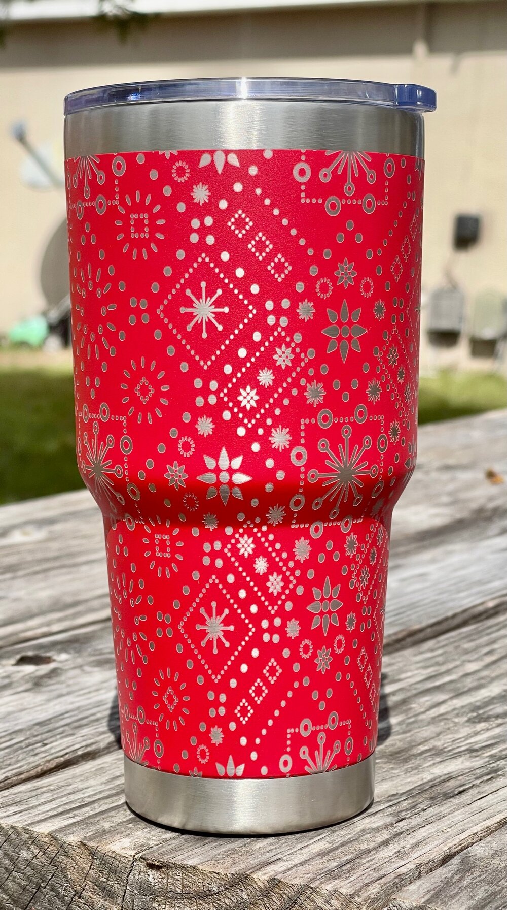 Acrylic Cup Topper- Christmas Swirl – The Vintage Leopard
