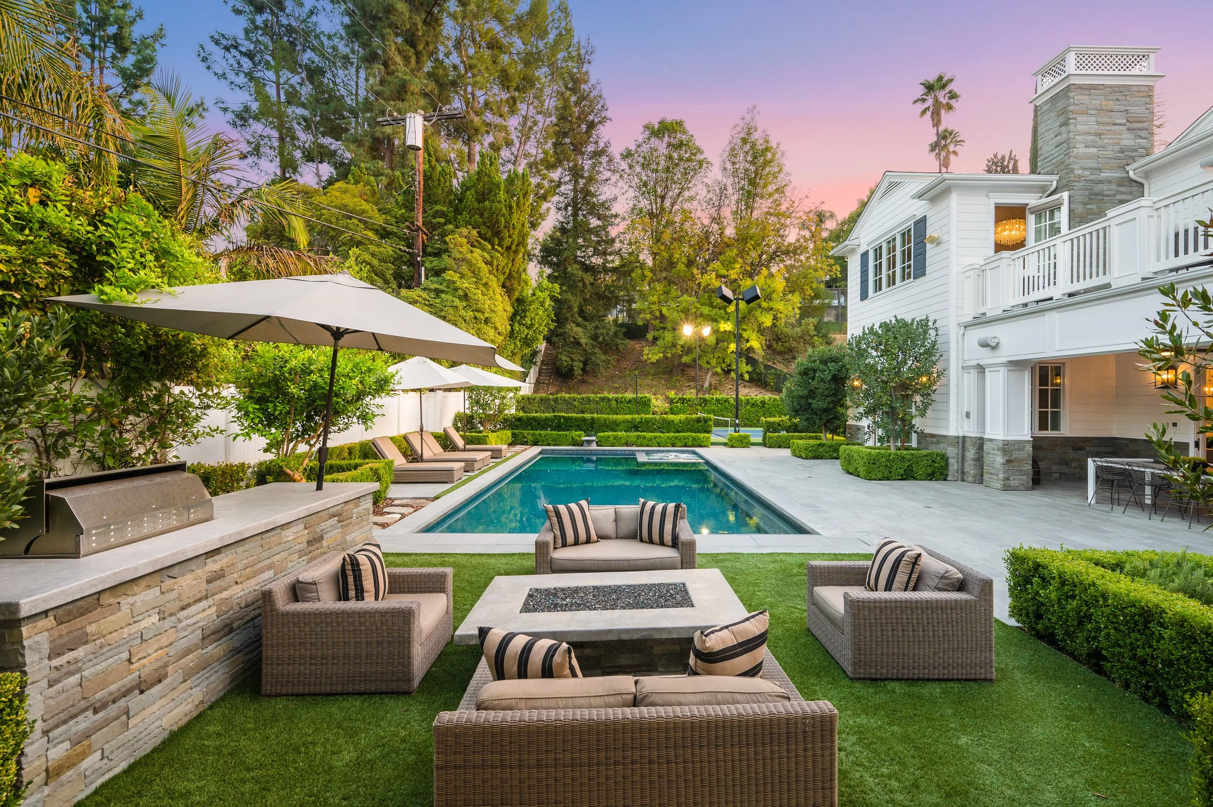 Pool builder in Beverly Hills