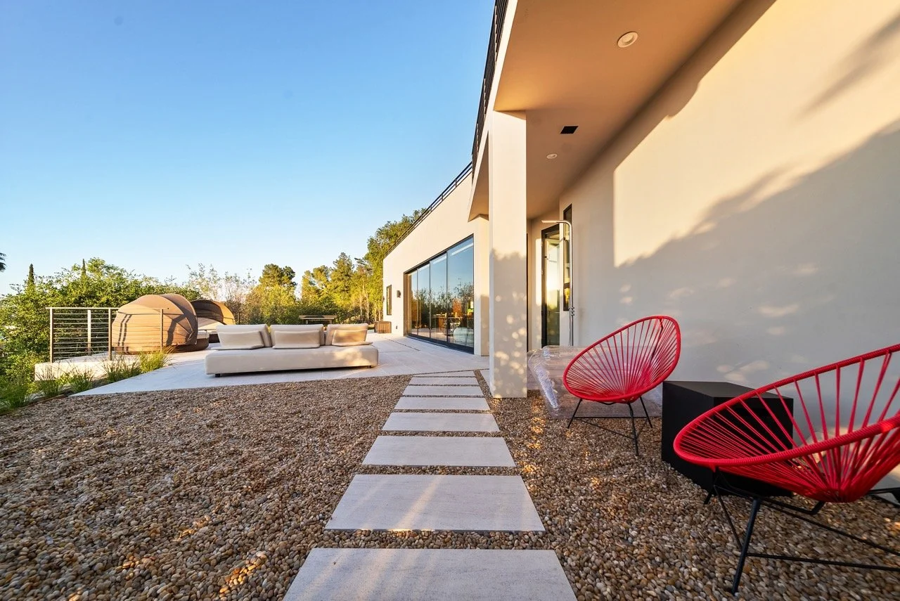 Custom pool and backyard project in Calabasas, CA, featuring a modern design-build approach with a focus on clean lines, premium materials, and a fully integrated outdoor living space. This project highlights custom pool construction, refined hardsca