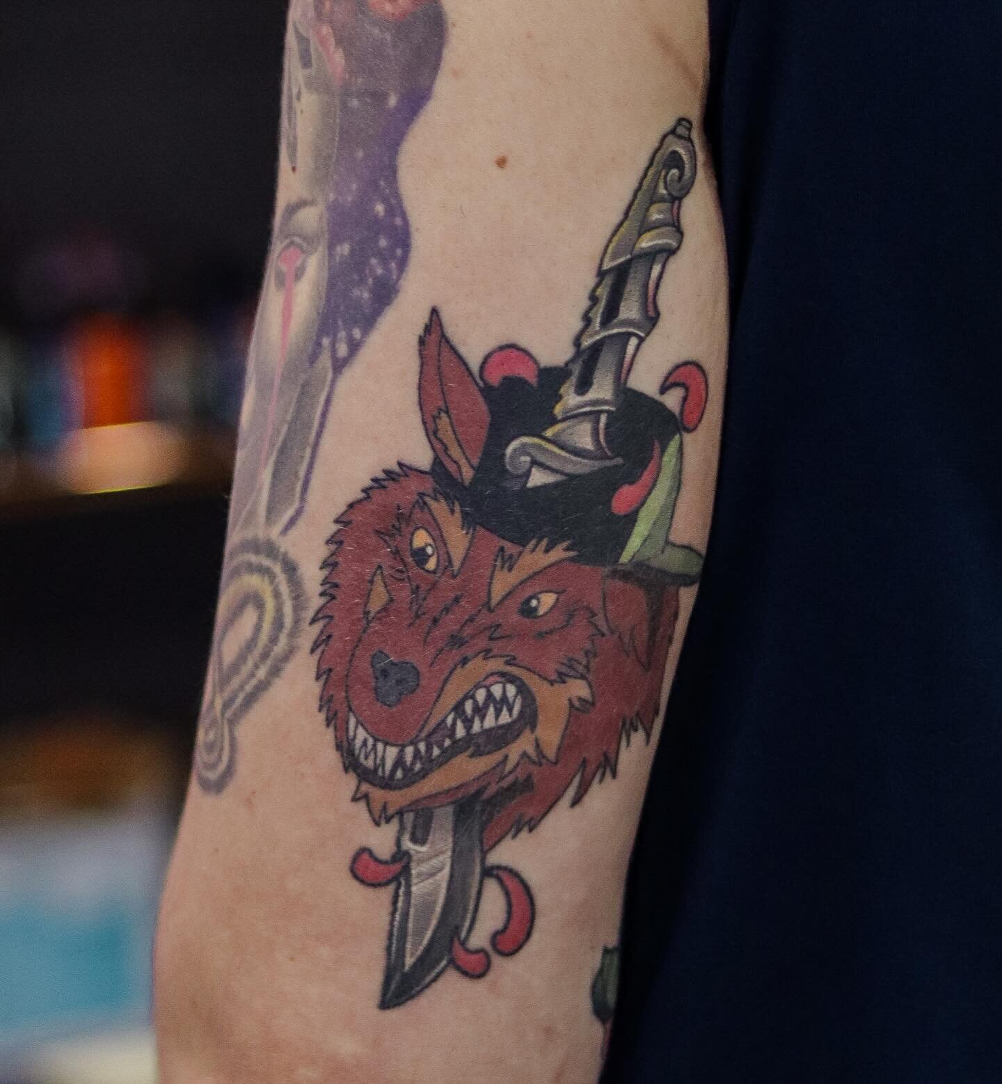 Healed sick wolf tattoo 🤙
.
.
.
.
.
.
.
.
#neotraditional #neotrad #neotraditionaltattoo
#animaltattoo #tattoos #tattooart  #tattoosofinstagram #tattooartwork #tattooinstagram #tattooarts #tattoodesign #tattooideas #tattooidea #tattoostudio #tattoou