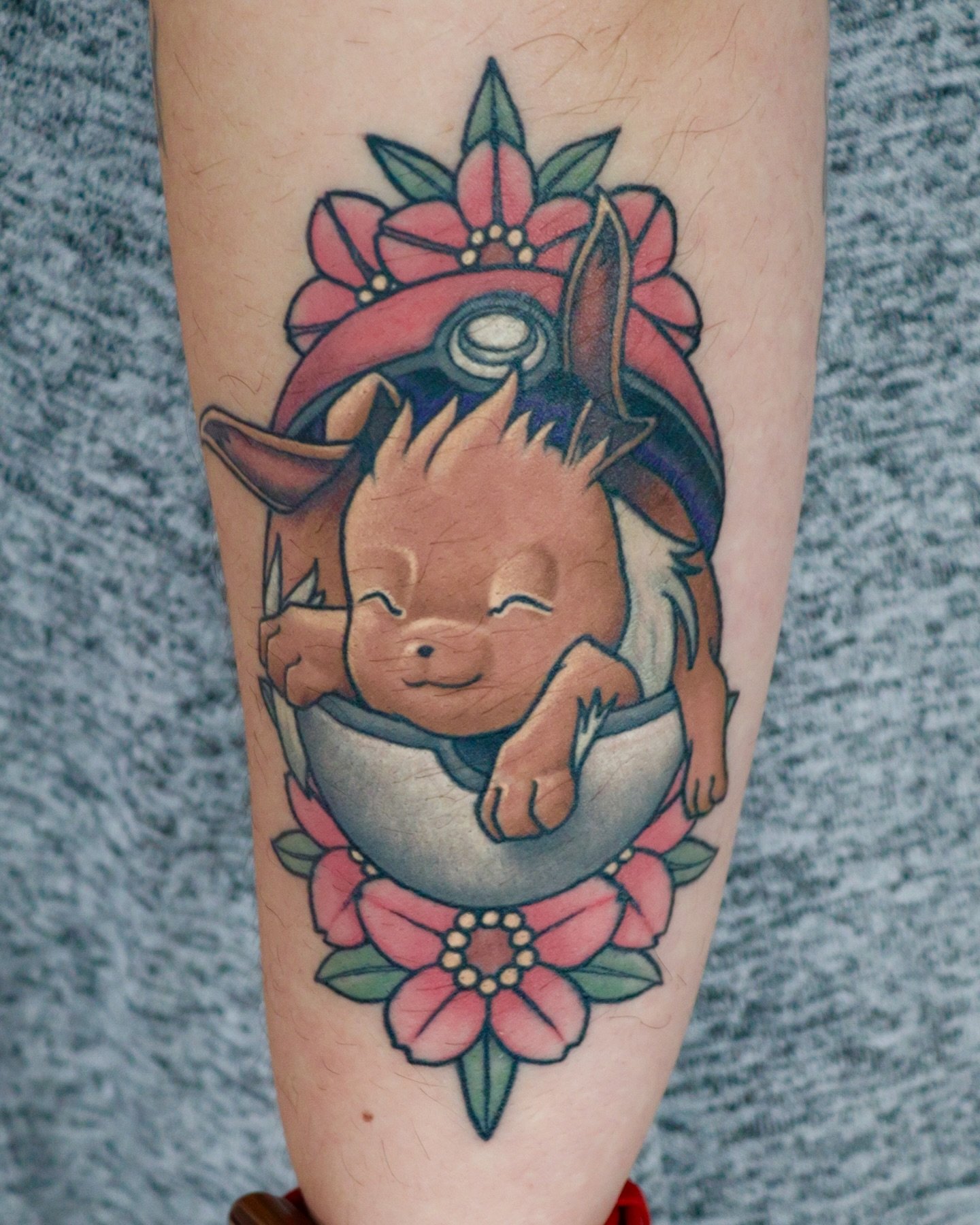 Healed Eevee 🦊 cheers! Would love to do more cutesy traditional style tatts🙏