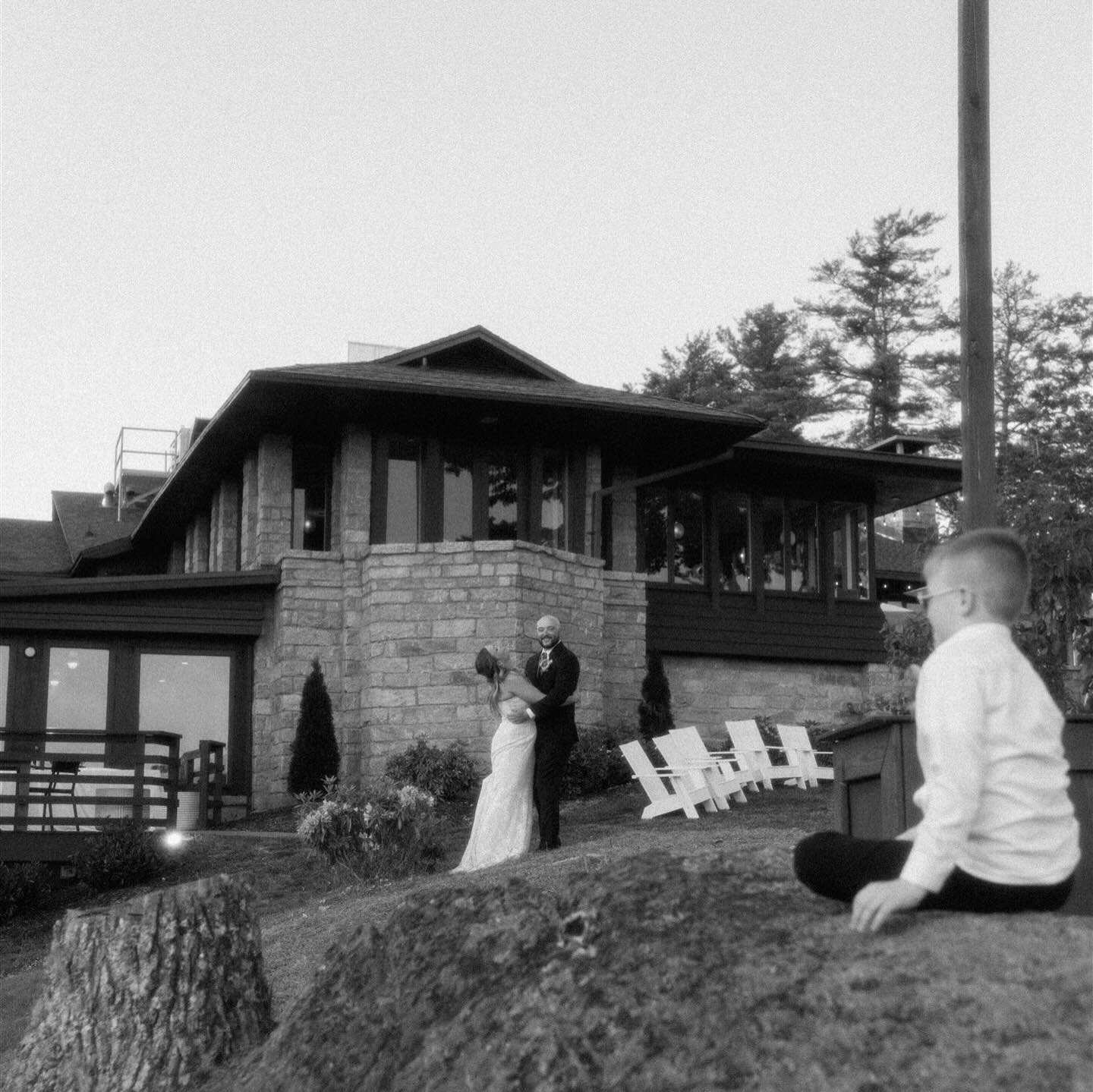 BW moments from C&amp;J wedding that deserve to be always remembered 🖤

Venue. @skylinelodgehighlands 
Florals. @crownheritageflowers 
Dress. @gretchensbridalgallery 
Suit. @menswearhouse 

#ashevilleweddingphotographer #skylinelodgehighlands #ncwed