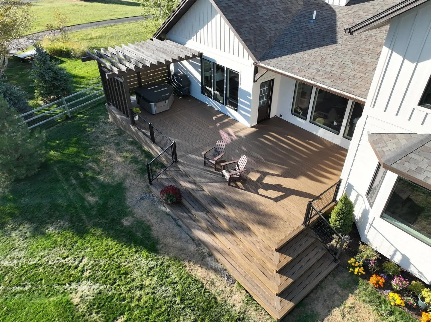 #bigskybuilders #bozemancontractors #trex #bigskyliving #bozemanmontana