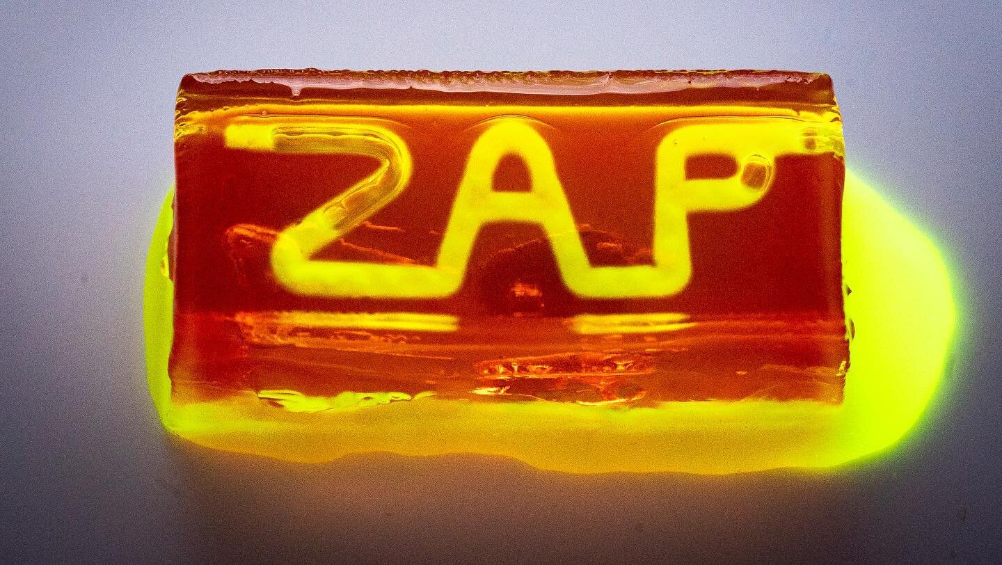 check out this super cool photo &amp; video of a 95% H2O hydrogel with some fluorescent dye flowing through it! 

#ZAP #Hookem #CenChemPics #fluorescencefriday