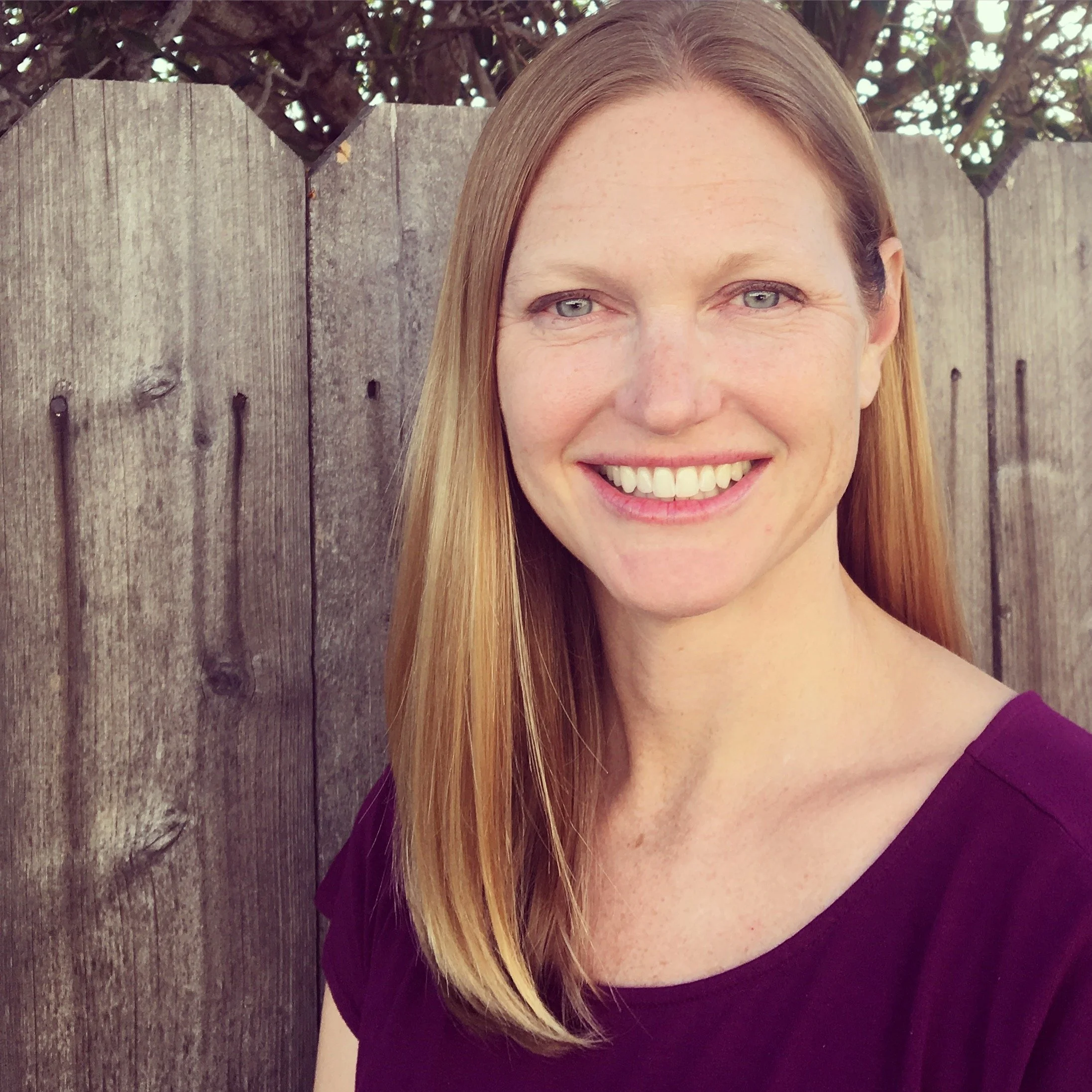 Image of Palm Desert hypnotherapist, Lauren Fox, LCSW