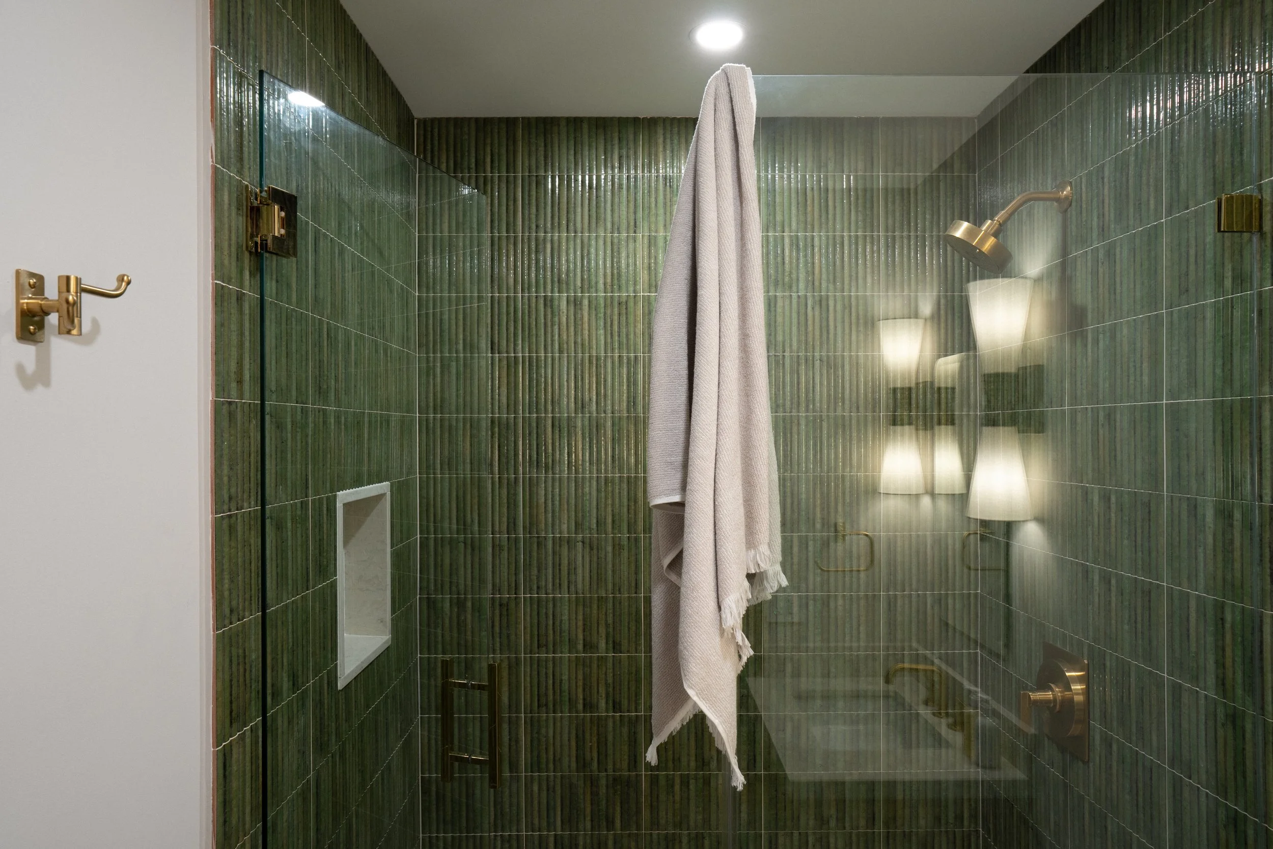 2024_06_29_PORTHOMES_BATHROOM-5.jpg