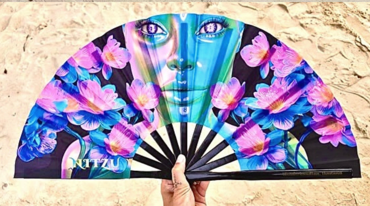 flowers_fan.png