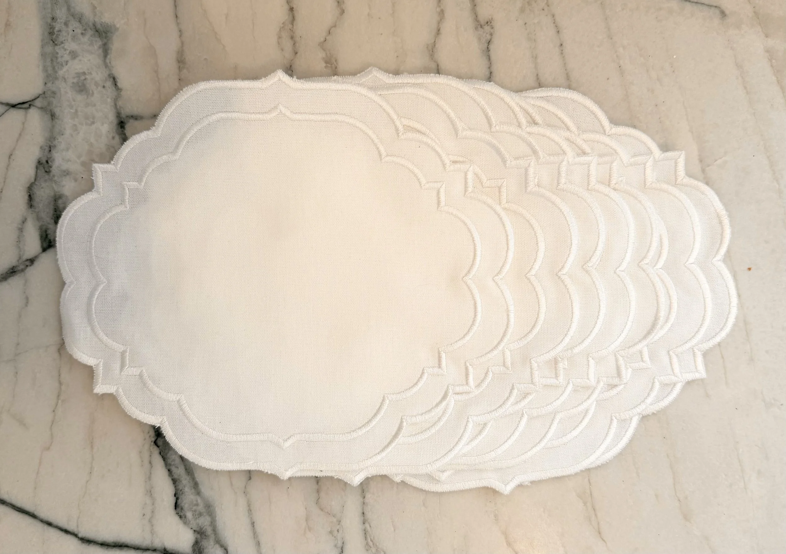 Chloe napkin - Ivory.jpeg