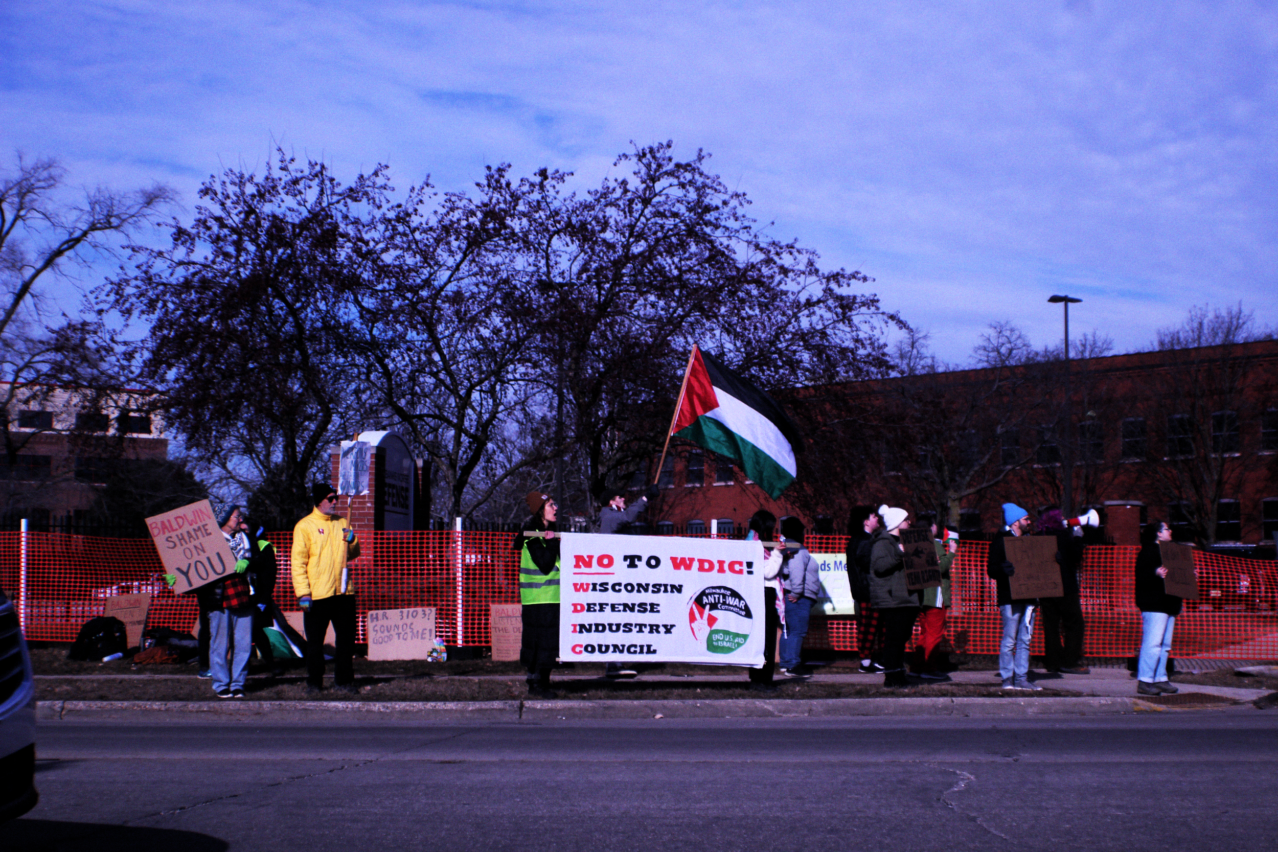 Milwaukee Anti-War Committee - the unifica