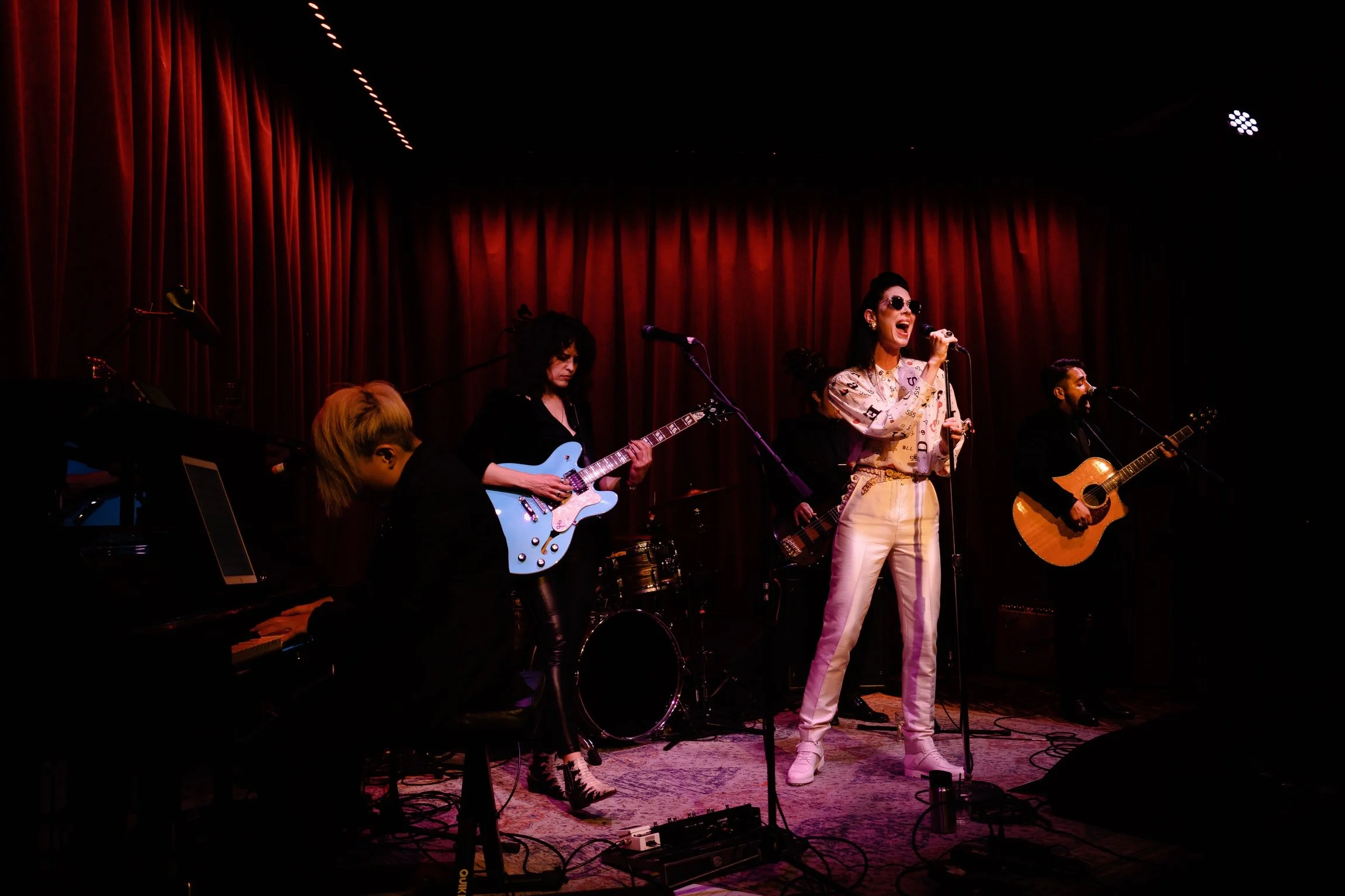 Honey at Hotel Cafe