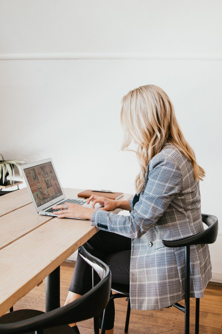 Transaction coordinator for eXp Realty agents managing contracts, documents, and closing timelines.