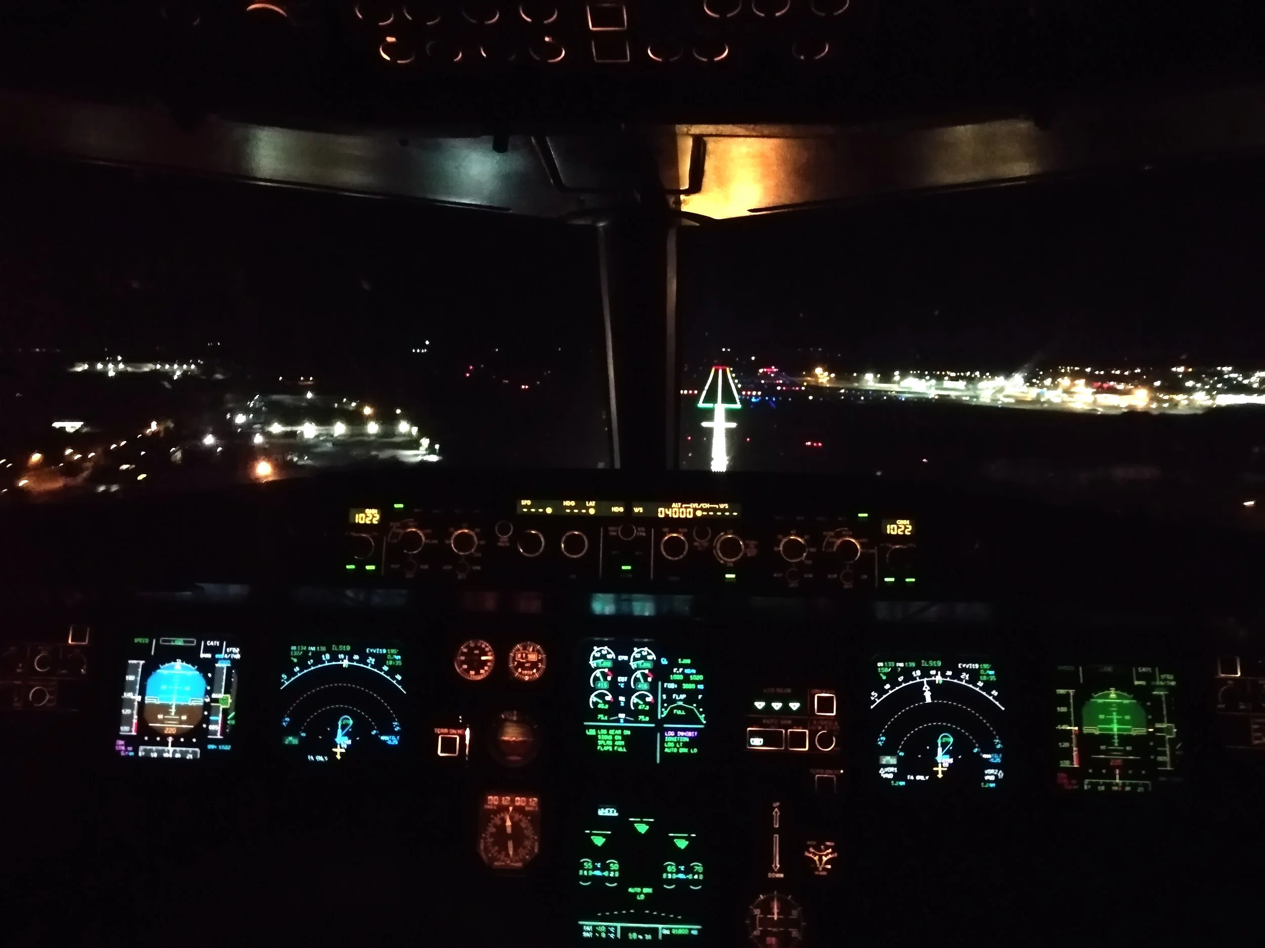 cockpit.jpg