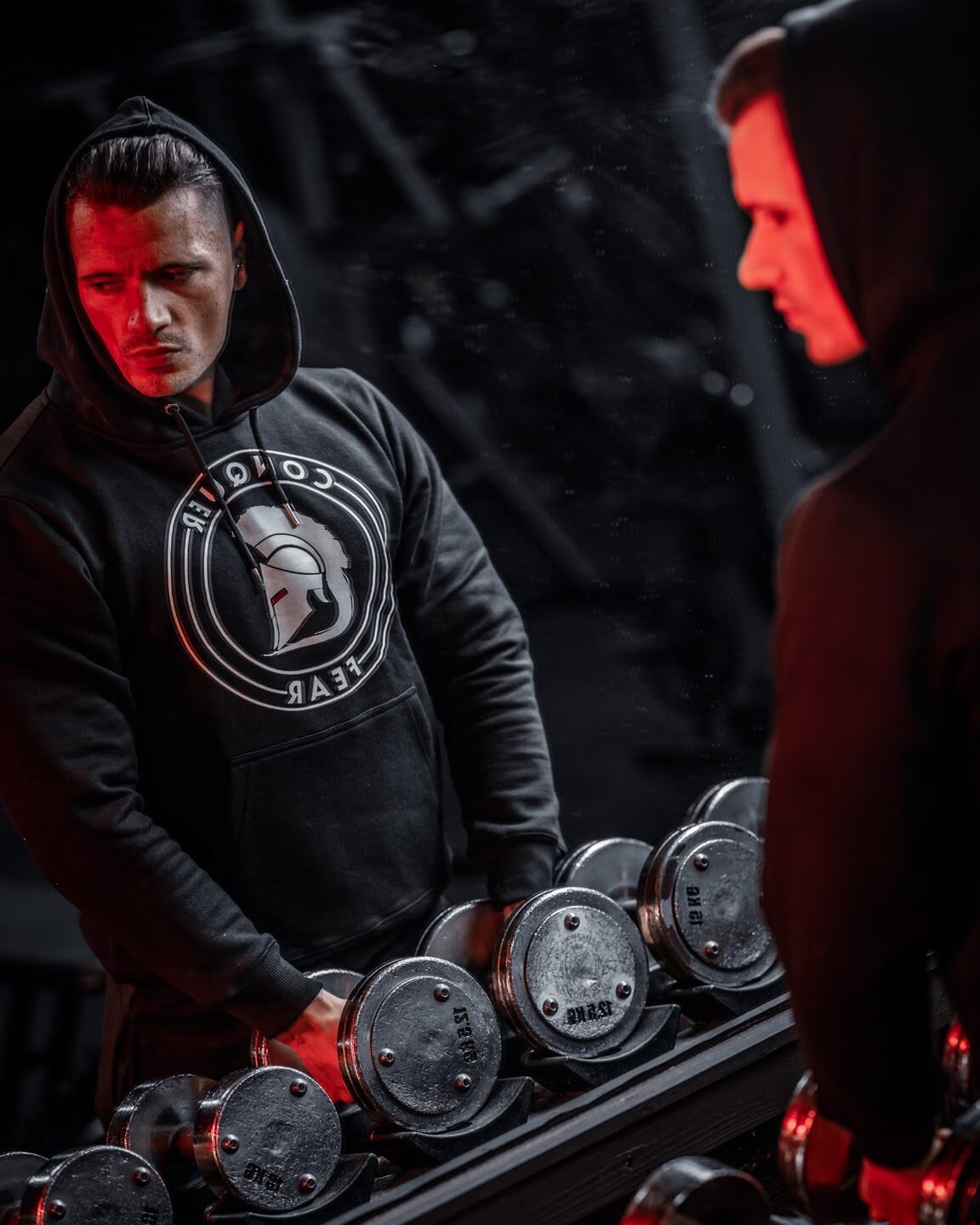 Arise from the dark into the light, conquer your fears.

#fitness #gym #gym-work #gain
#focus #work-mode #muscle #model #bodybuilding #shredded #good-vibe #beast-mode #UK #USA #World #gym-work #motivation #strength 

@conquerfearclothing