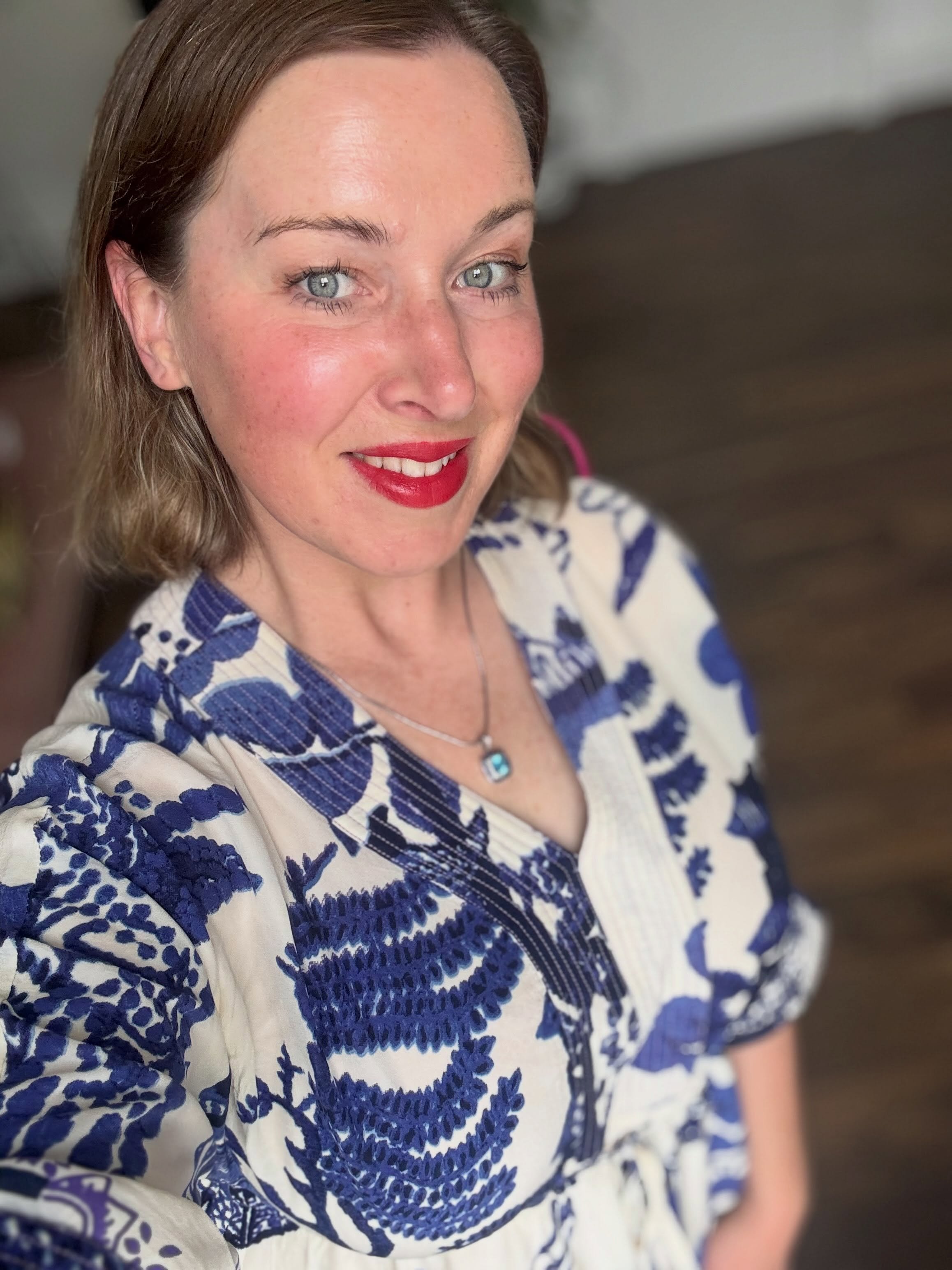 SATURDAY STUFF 
Fresh faced after CrossFit 🏋️&zwj;♀️ 
My beautiful Canadian Client 👌
Stunning Bank Street gardens 💓
@marniecollinsart exhibition 🫶
Old Gala House - beautiful gardens 🌈
CrossFit mornings @brvhrtgym 
St Ronan&rsquo;s Games 
Stretch