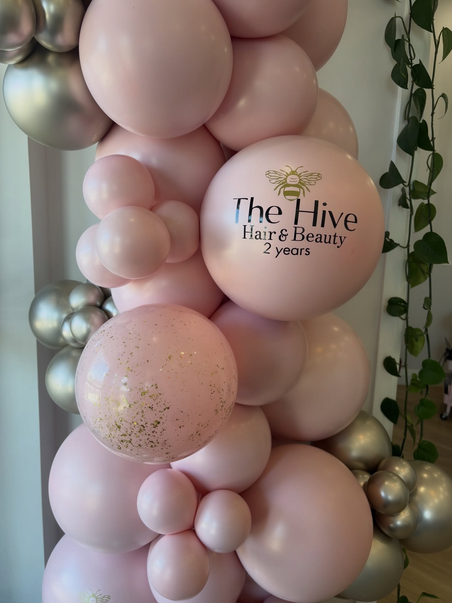 @thehive.ygk 🐝 is 2 💕
What a beautiful space filled with beautiful humans