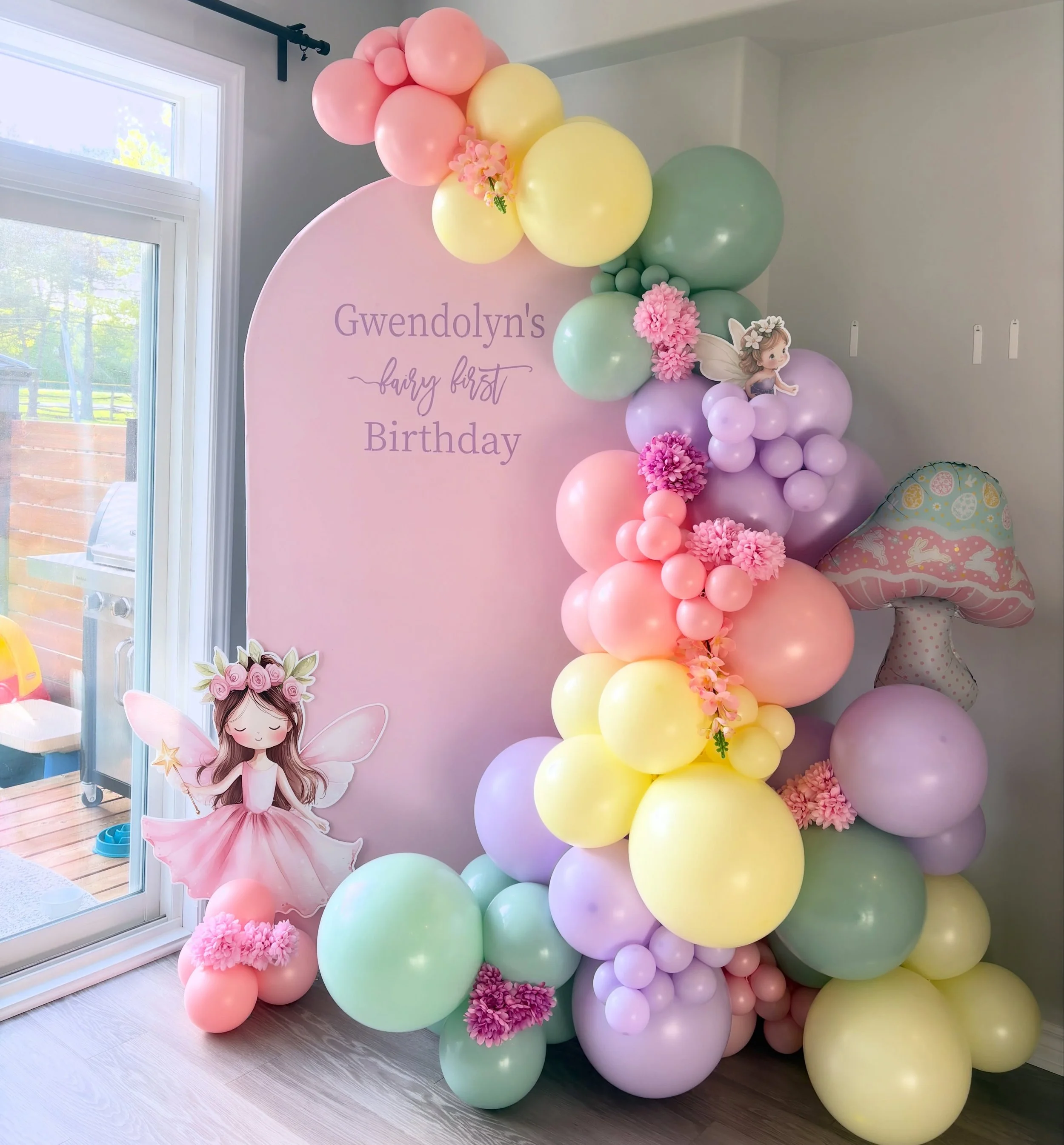 fairy 🧚 first 🧚&zwj;♂️ birthday 

@etsy @etsycanada 

#fairy #fairyfirstbirthday #fairyballoons #custom #firstbirthdayparty