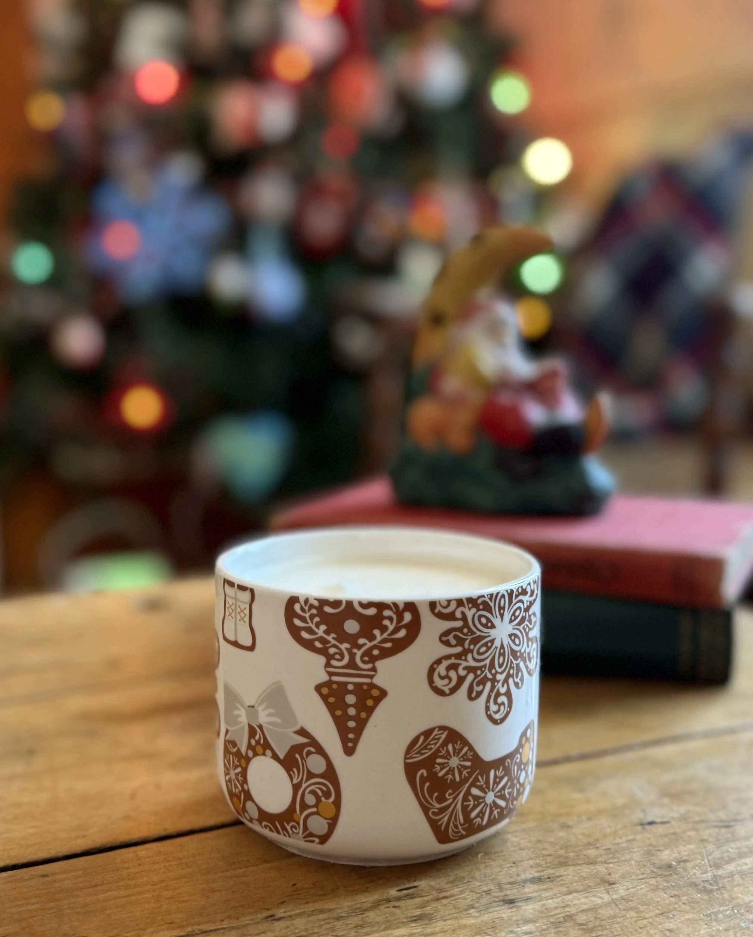 14 oz Double wick Christmas candle