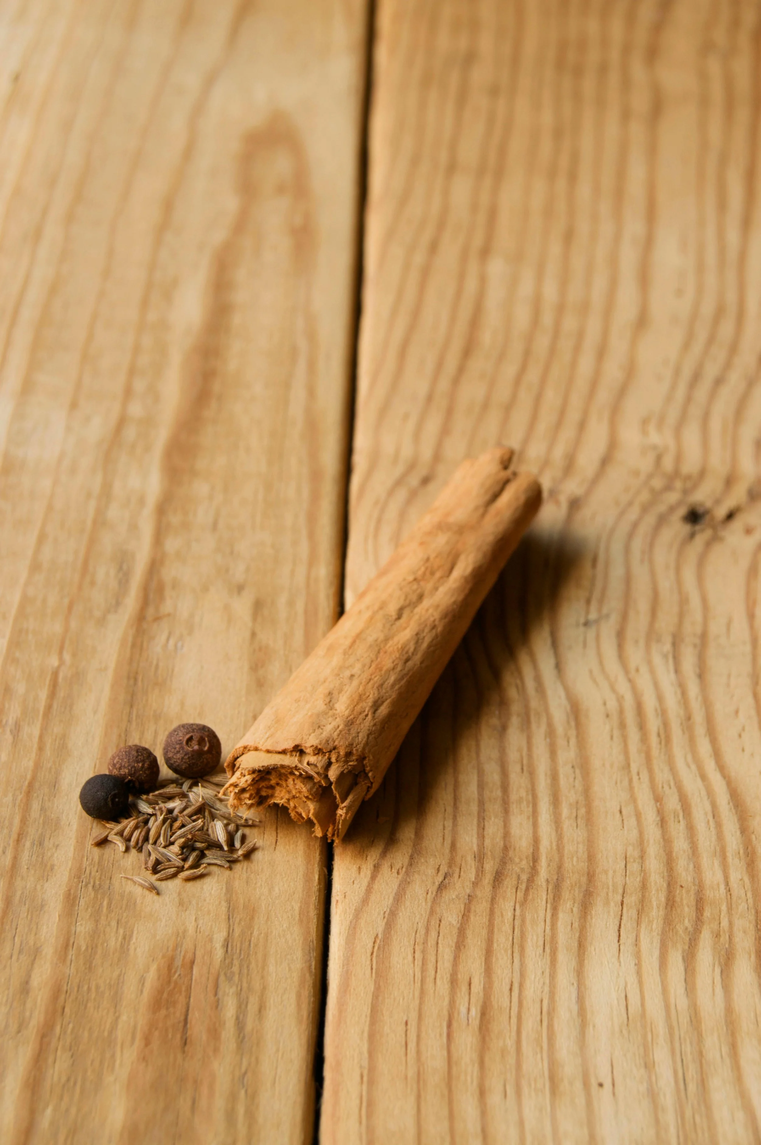 Cedarbark & Spice