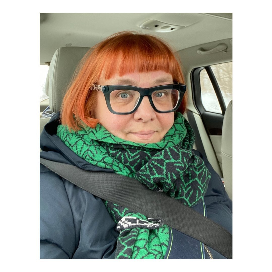 Took my scarf for a day out and got a new haircut- not a big change. Had the short bangs from day one. Swipe left to see the beginning. 
.
.
.
#haircutday #shortbangs #redhead #cottonscarf #madeinbrooklyn scandinavianstyle #scandinaviandesign #scandi