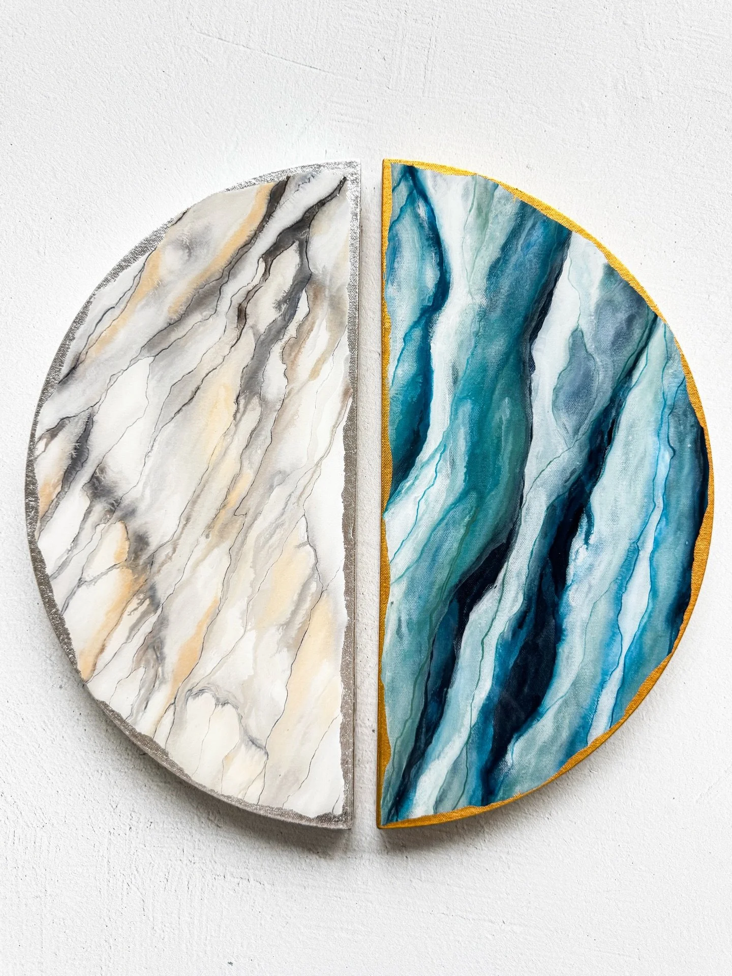 not AI&hellip;.but human.&hellip;.it&rsquo;s super important to see the details. flip through to get the close up images of what human hands can make. with real gold leaf and a protective resin layer, these pieces become an investment. when human mad