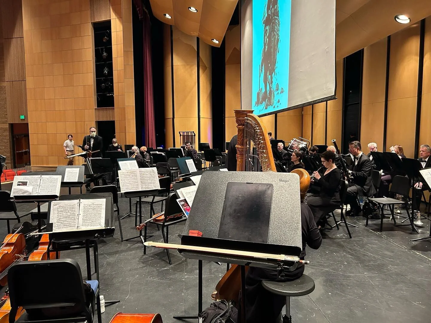 I love playing right by the harp.