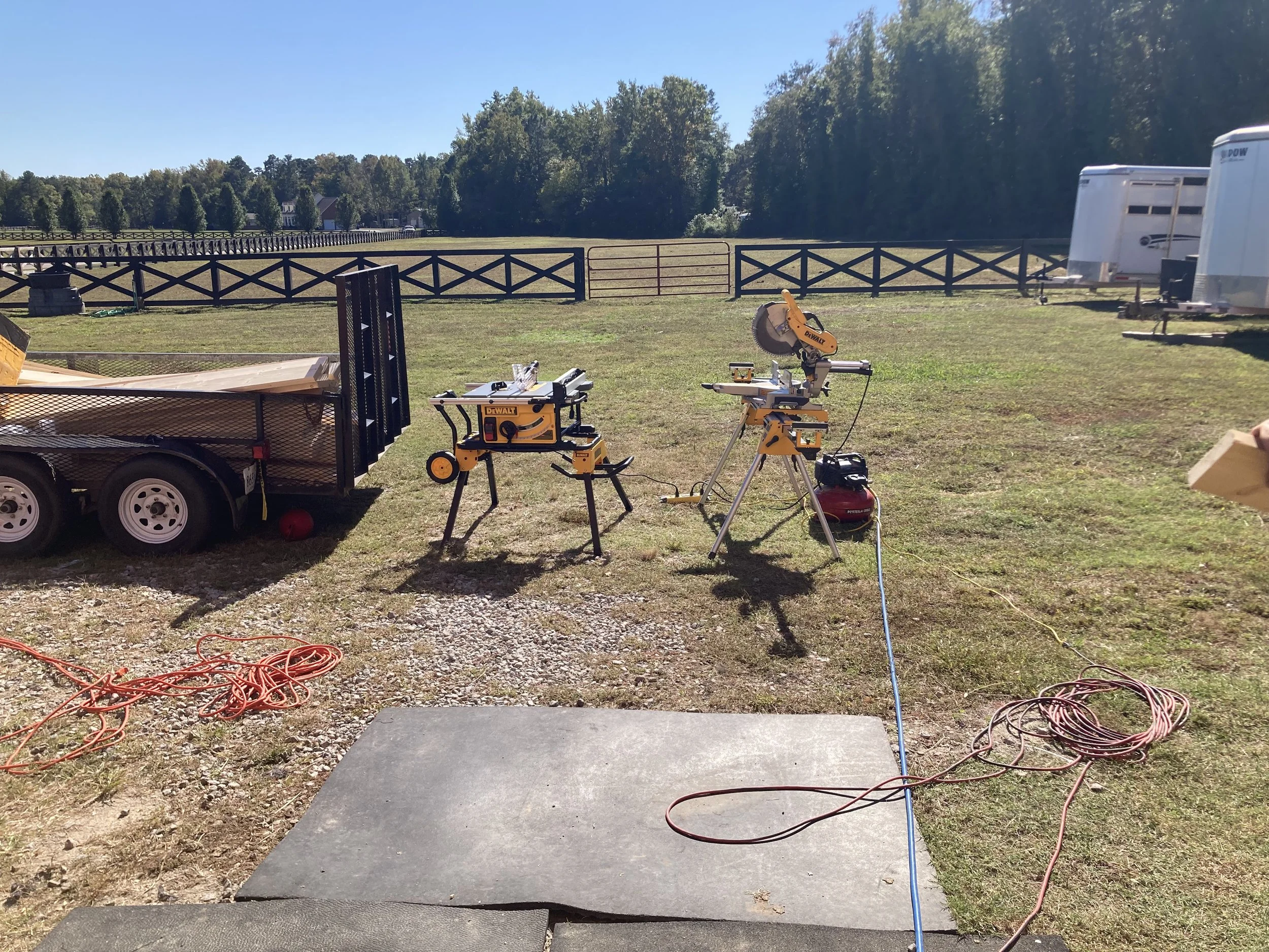 Sturdy Railings and Modern Gates That Level Up Exterior Design
