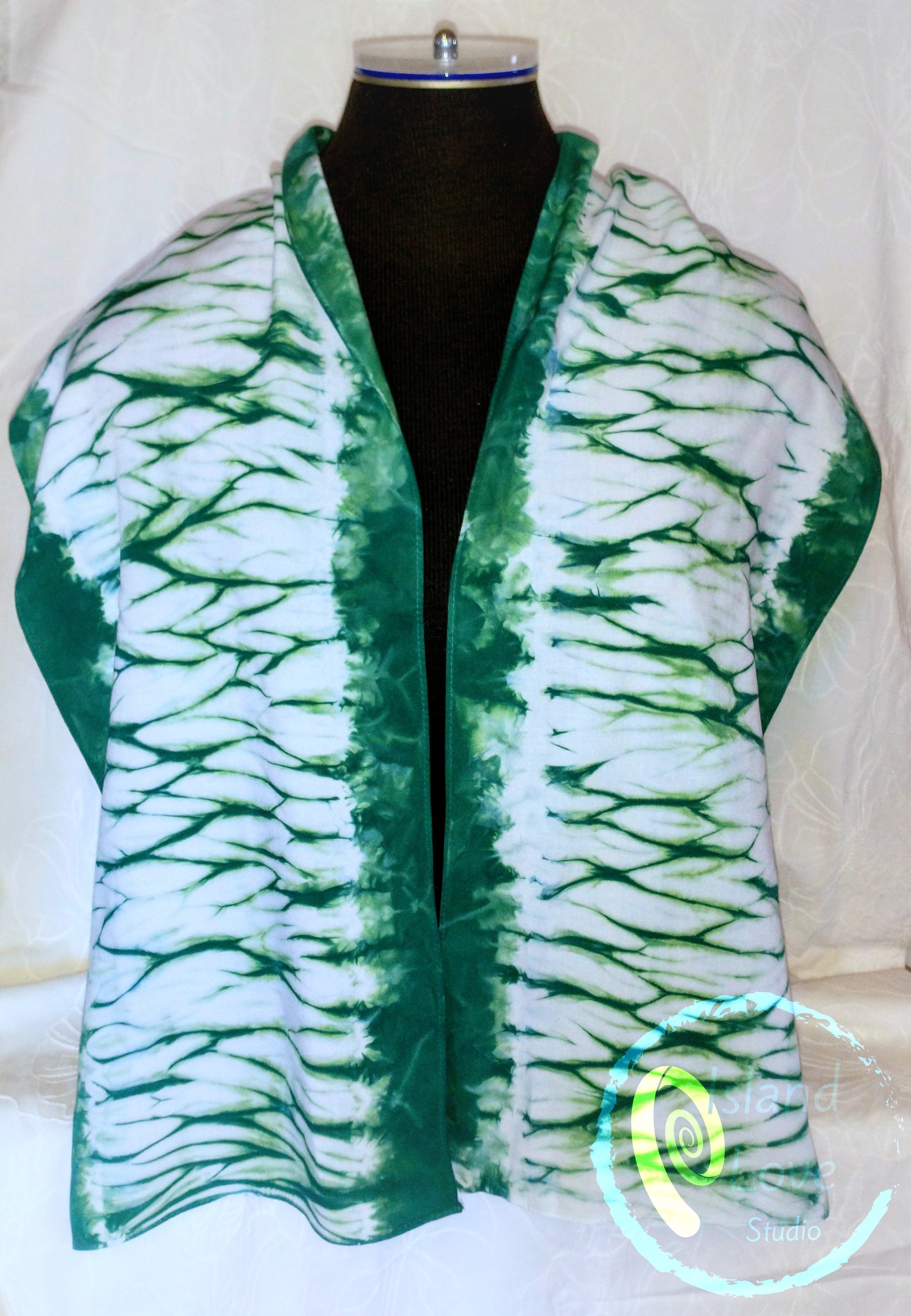scarf on Lola w'watermark.jpeg