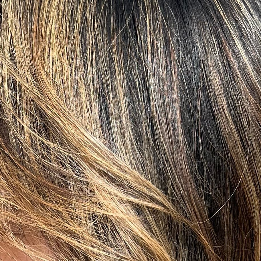 High contrast blend&hellip;.#olaplex #olaplexpurpleshampoo #blendedhair #highcontrastbalayage