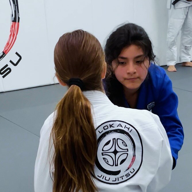 Jiu Jitsu sharpens focus through intense concentration on technique and opponent&rsquo;s moves, enhancing mental discipline and attention control over time. 🥋💪 #Focus #MentalStrength
.
✅ Check out the classes we offer on our website (link in bio) a