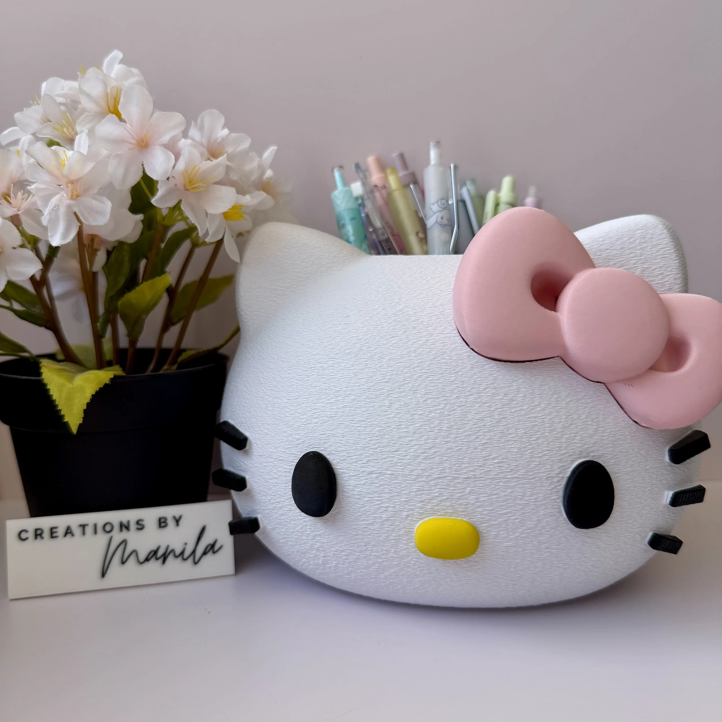 Hello Kitty Makeup Brush & Pen Holder