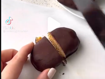 Homemade Butterfinger from @healthygirlkitchen