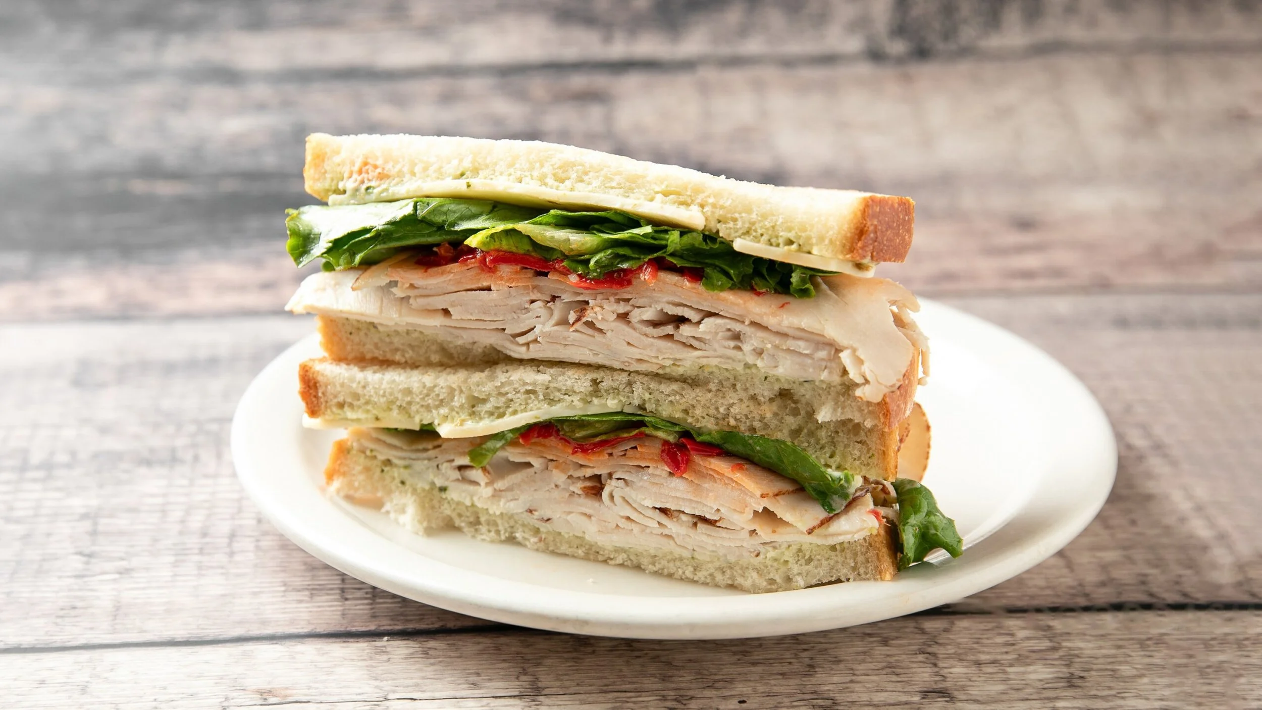 Turkey_pesto_sandwich.jpg