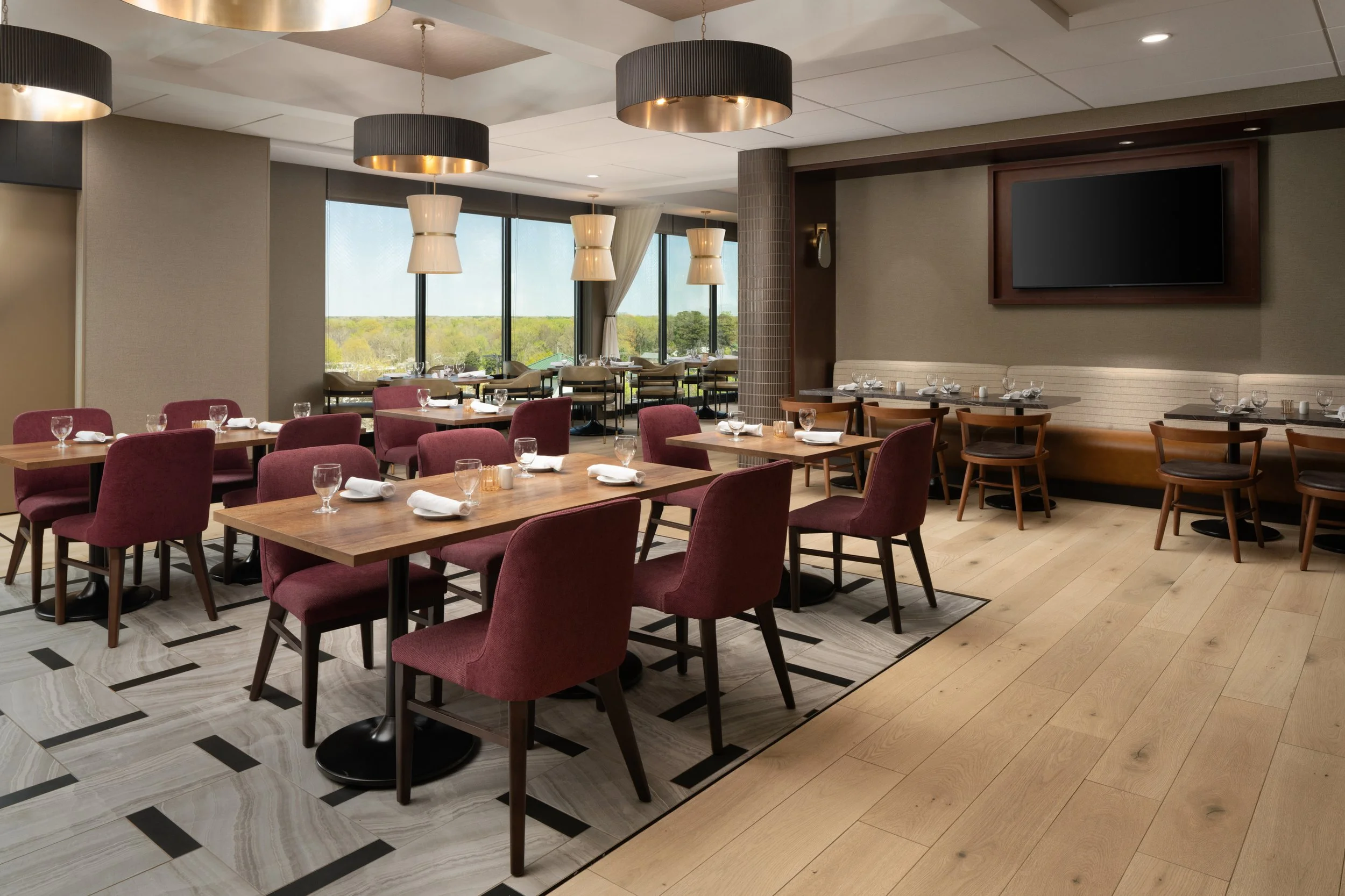 RESTAURANT.jpg