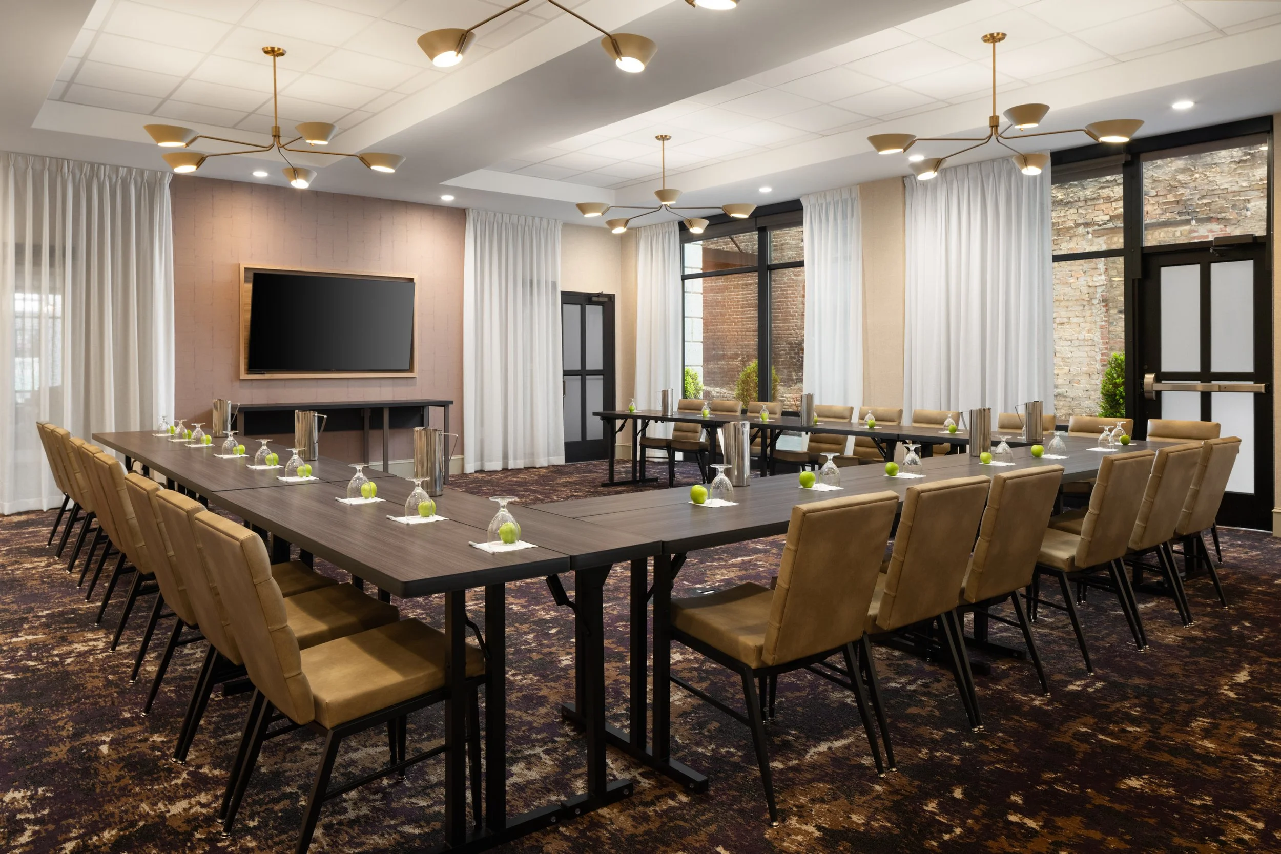 MEETING SPACE U SHAPE.jpg