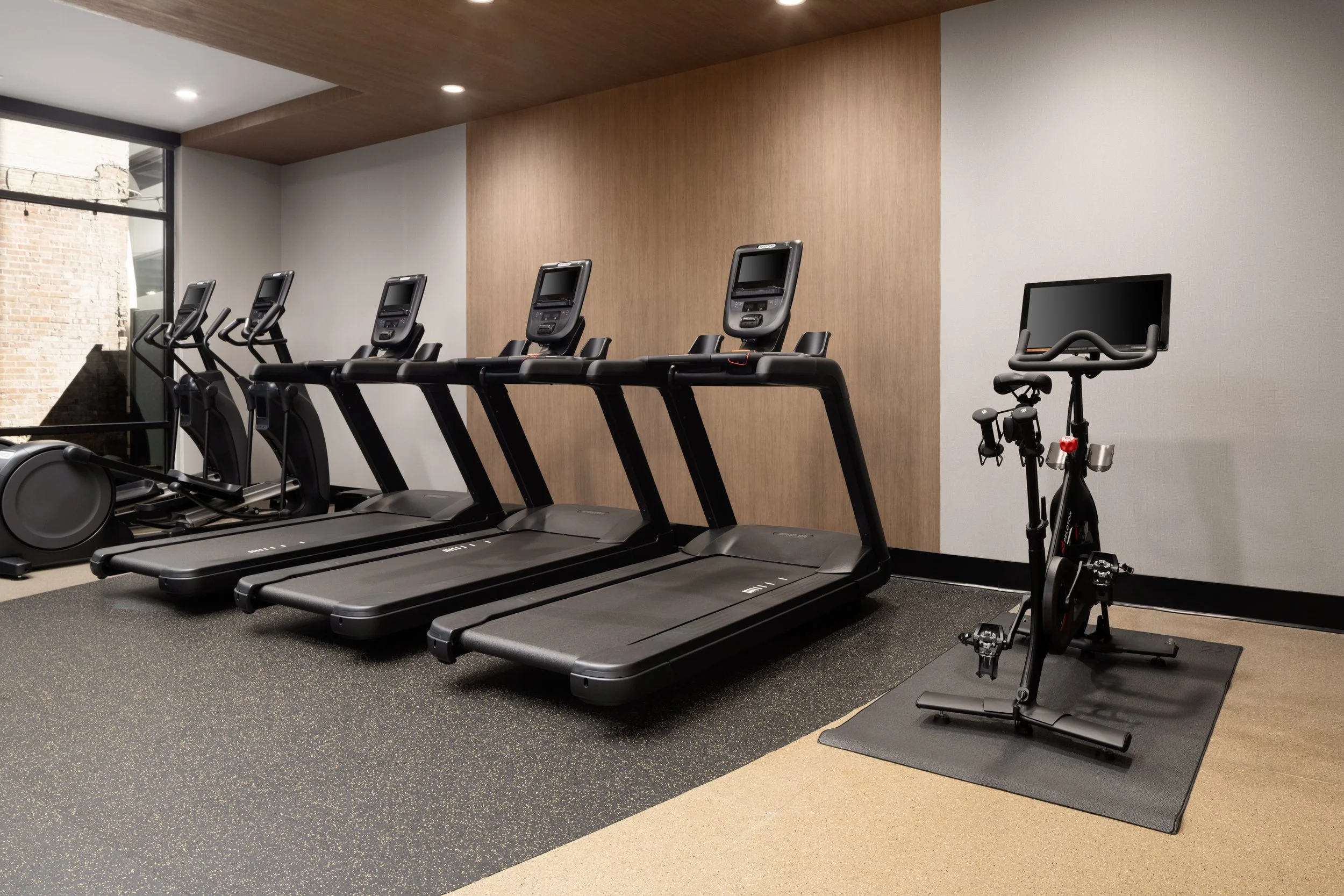 FITNESS CENTER (1).jpg