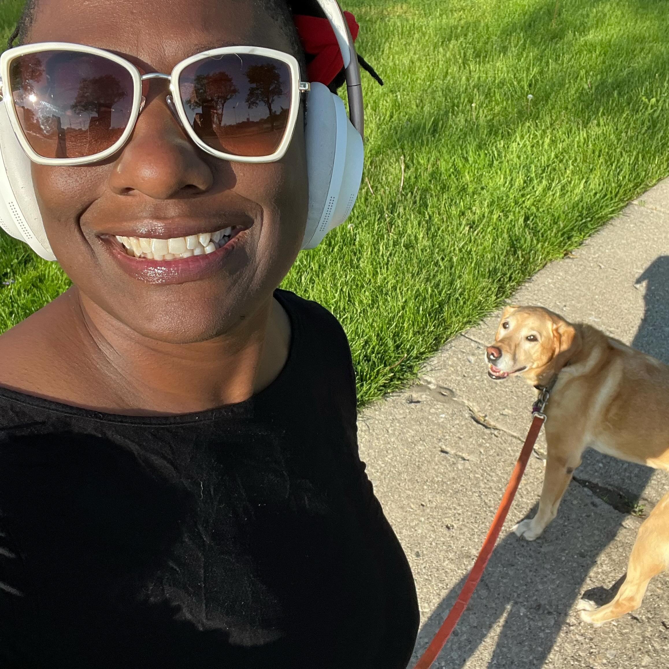 Good morning! Sissy Dog and I are all smiles after watching videos of students doing direct action during graduation ceremonies! This movement auntie is SO proud! 😘